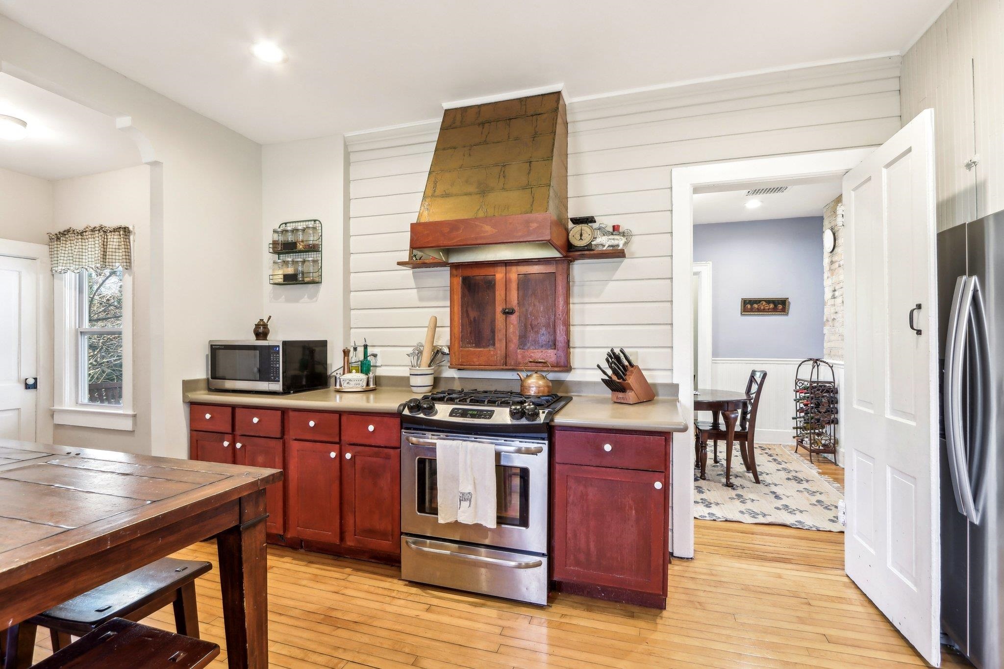 102 W North Street