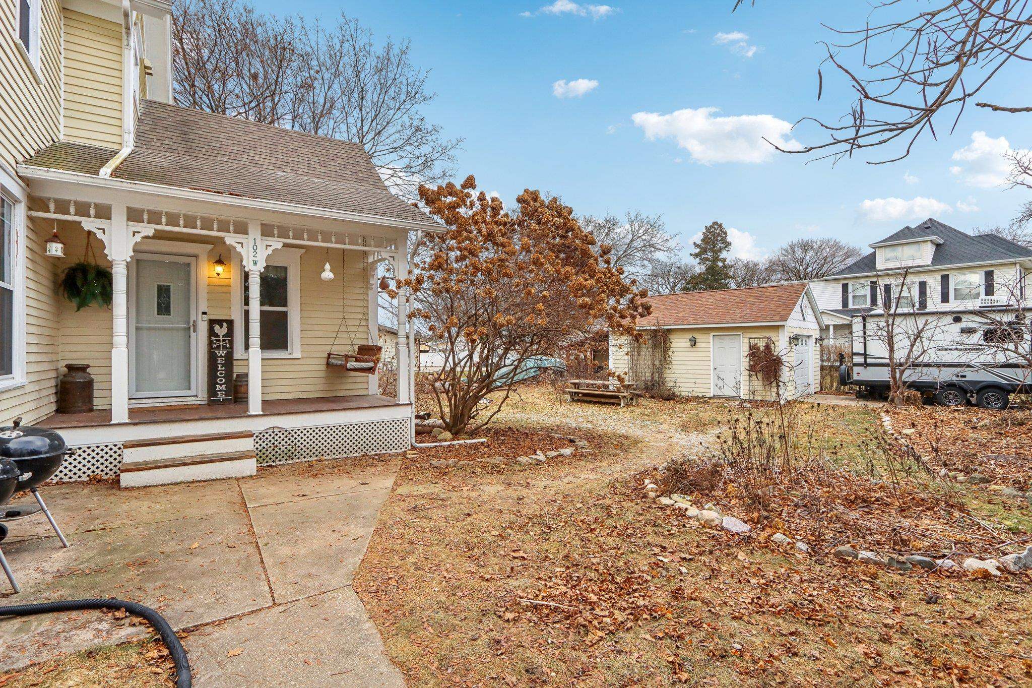 102 W North Street