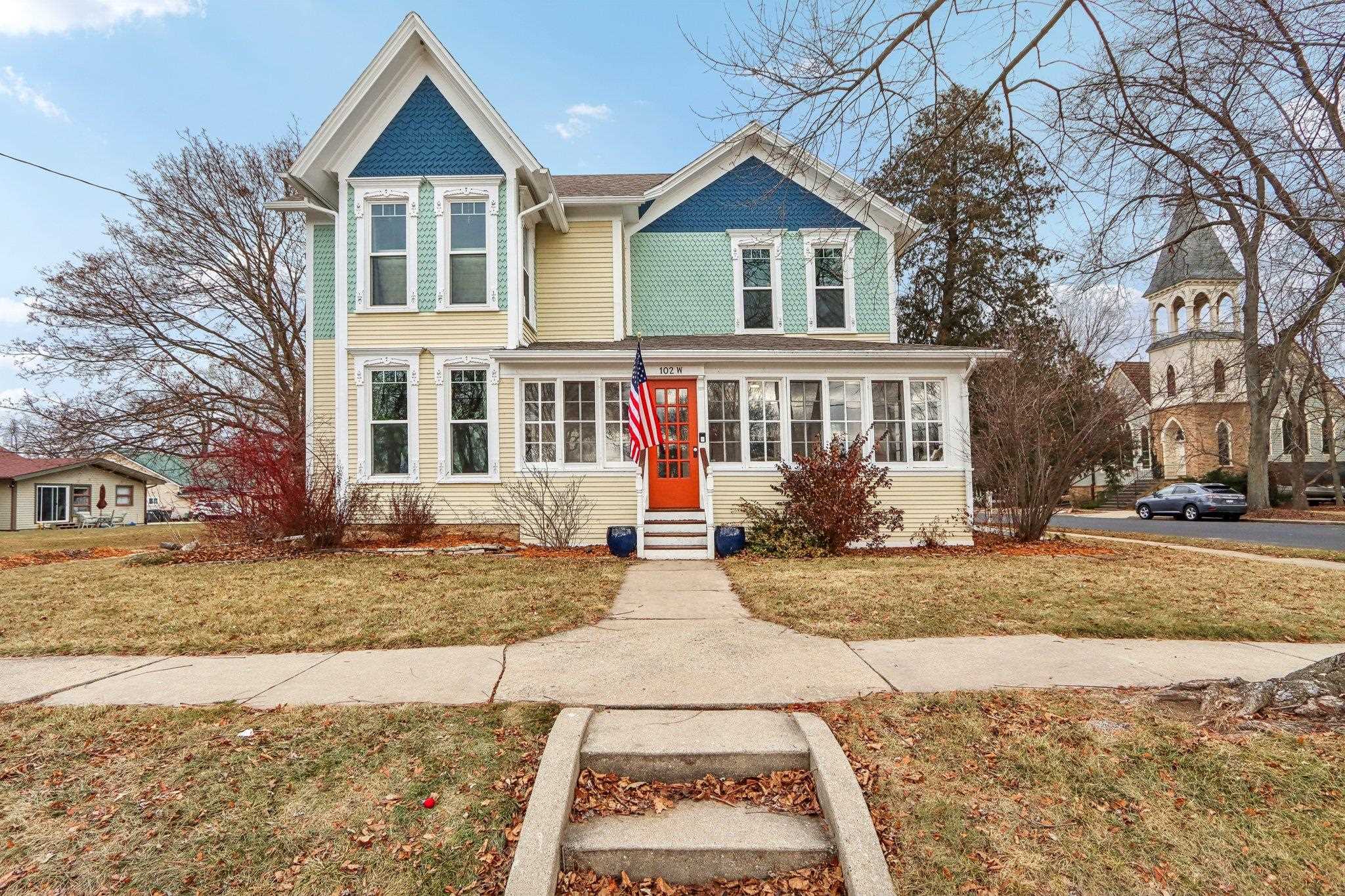 102 W North Street