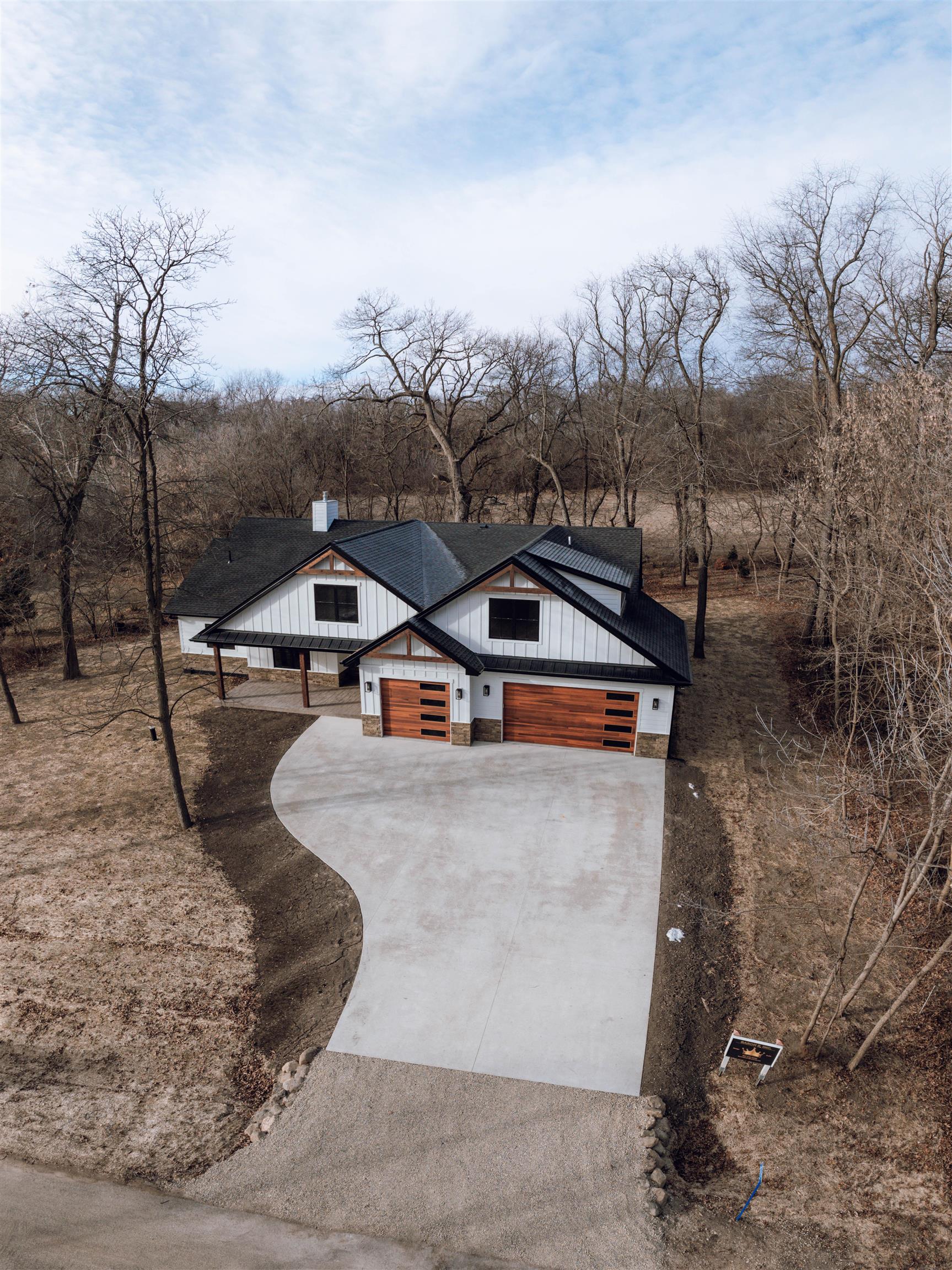 N1075 Glenn Oaks Road