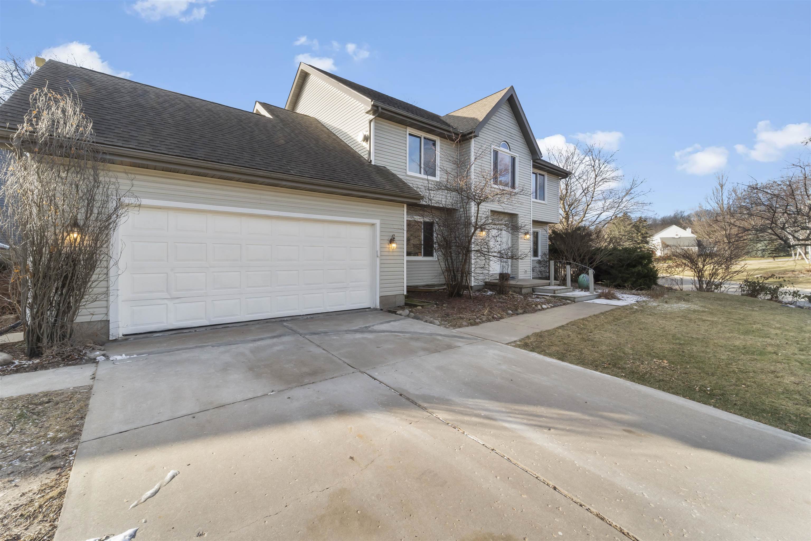 2857 Dover Circle
