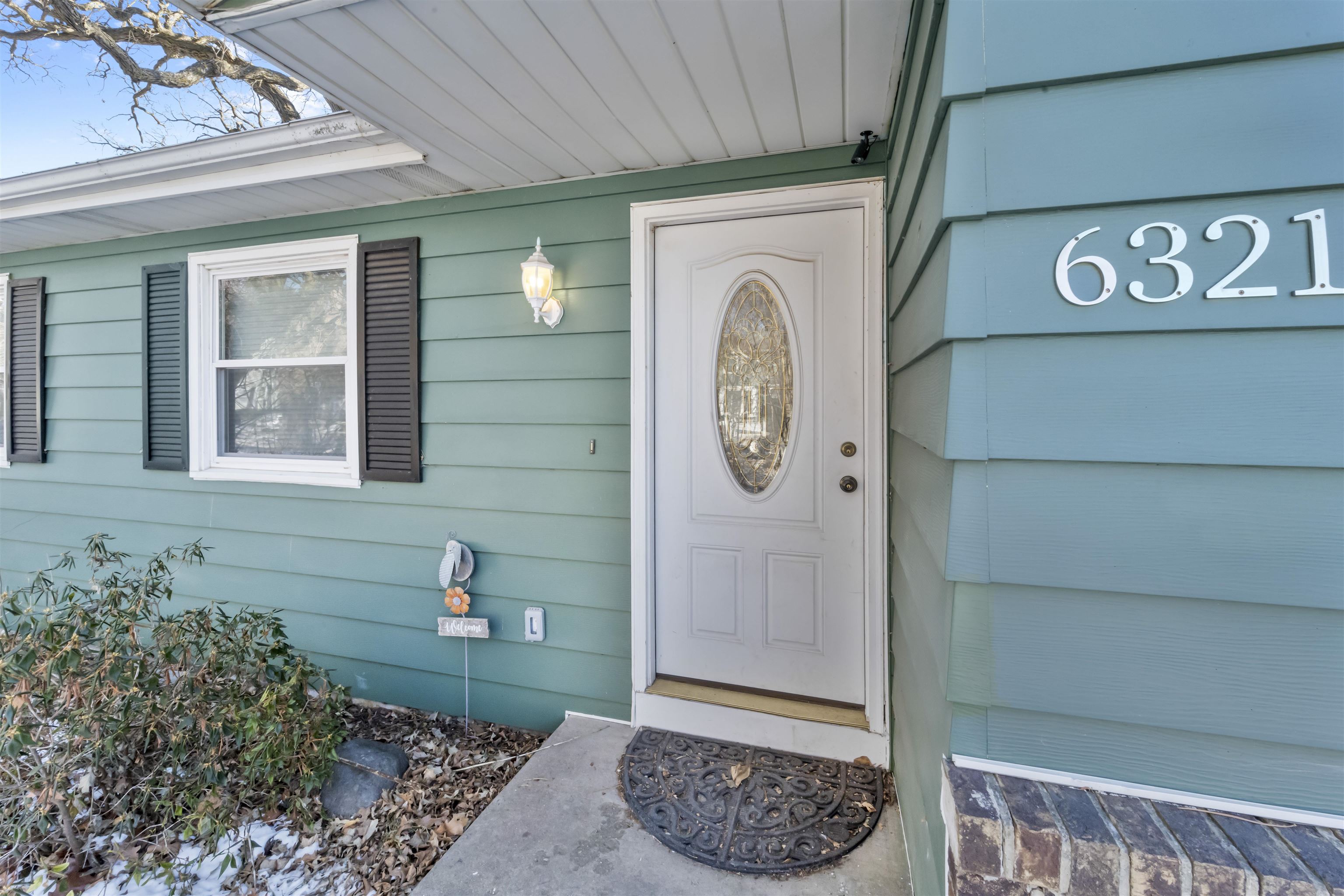 6321 Jacobs Way
