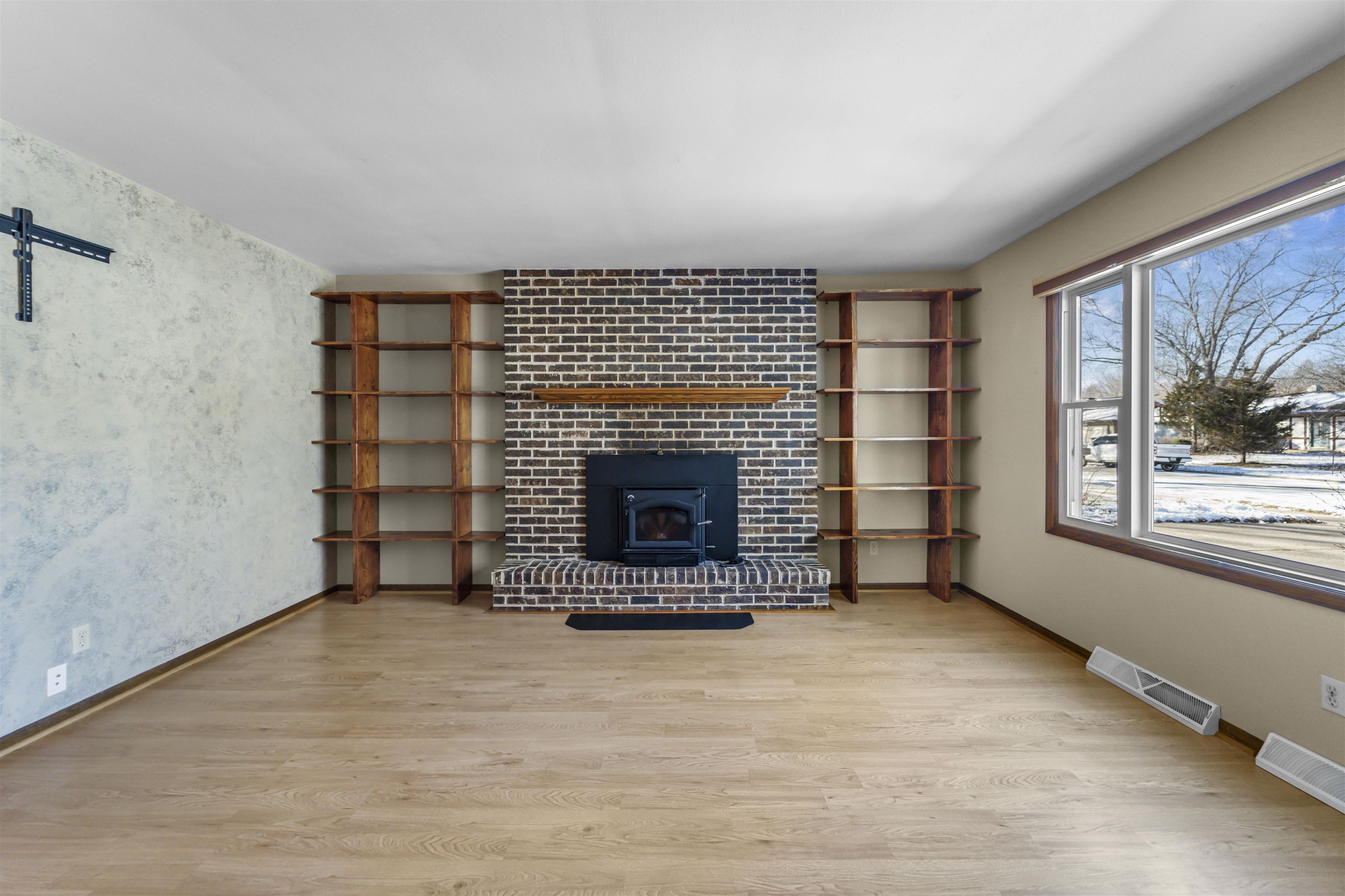 6321 Jacobs Way