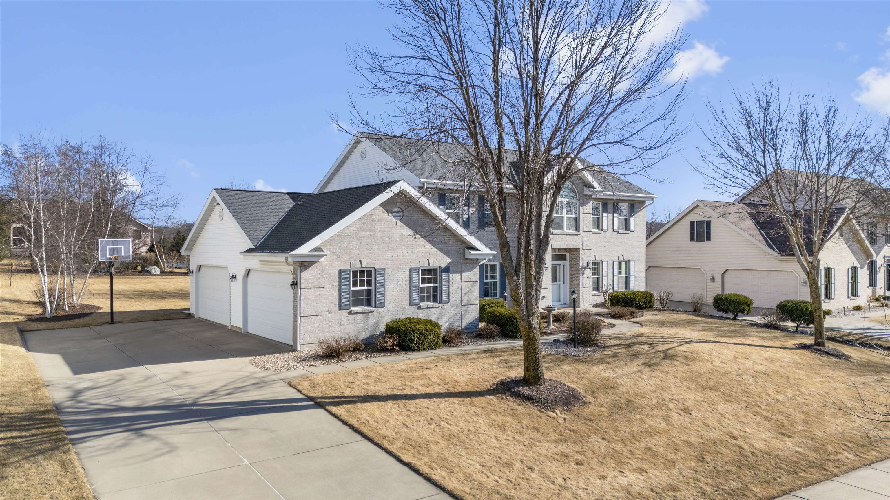 1809 Shady Point Drive