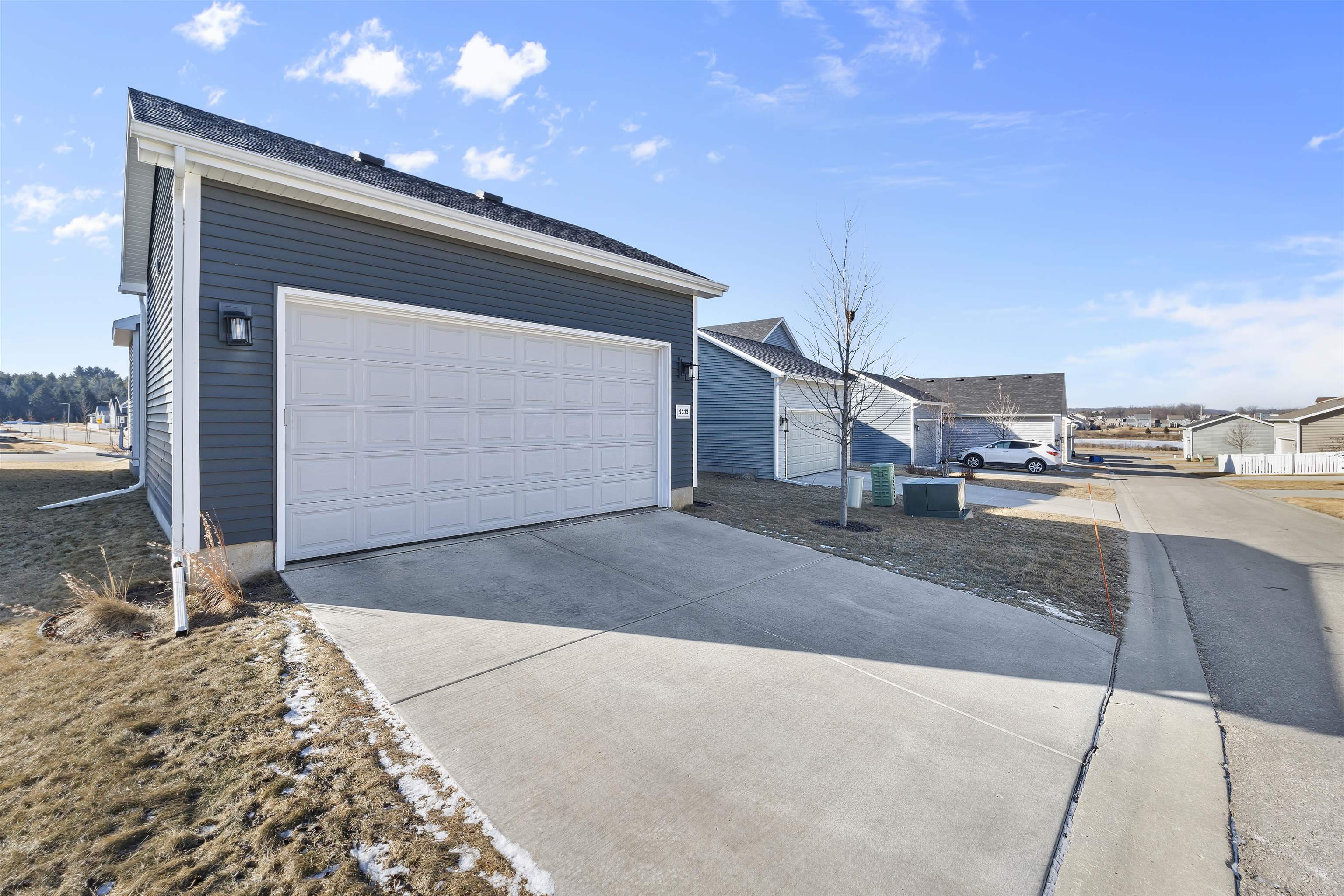 9332 Sleepy Pond Way
