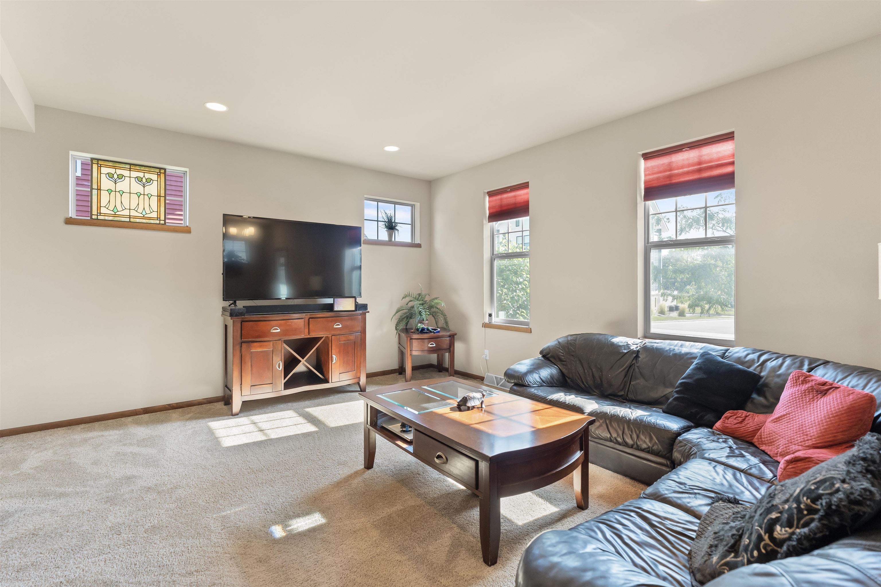 2903 Humes Lane