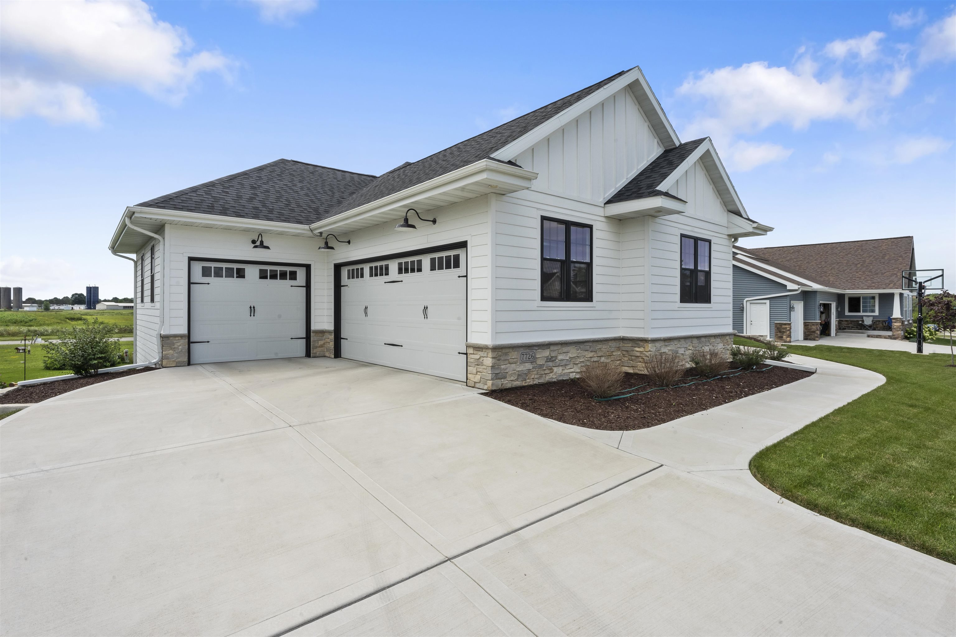 6697 Morning Dew Lane
