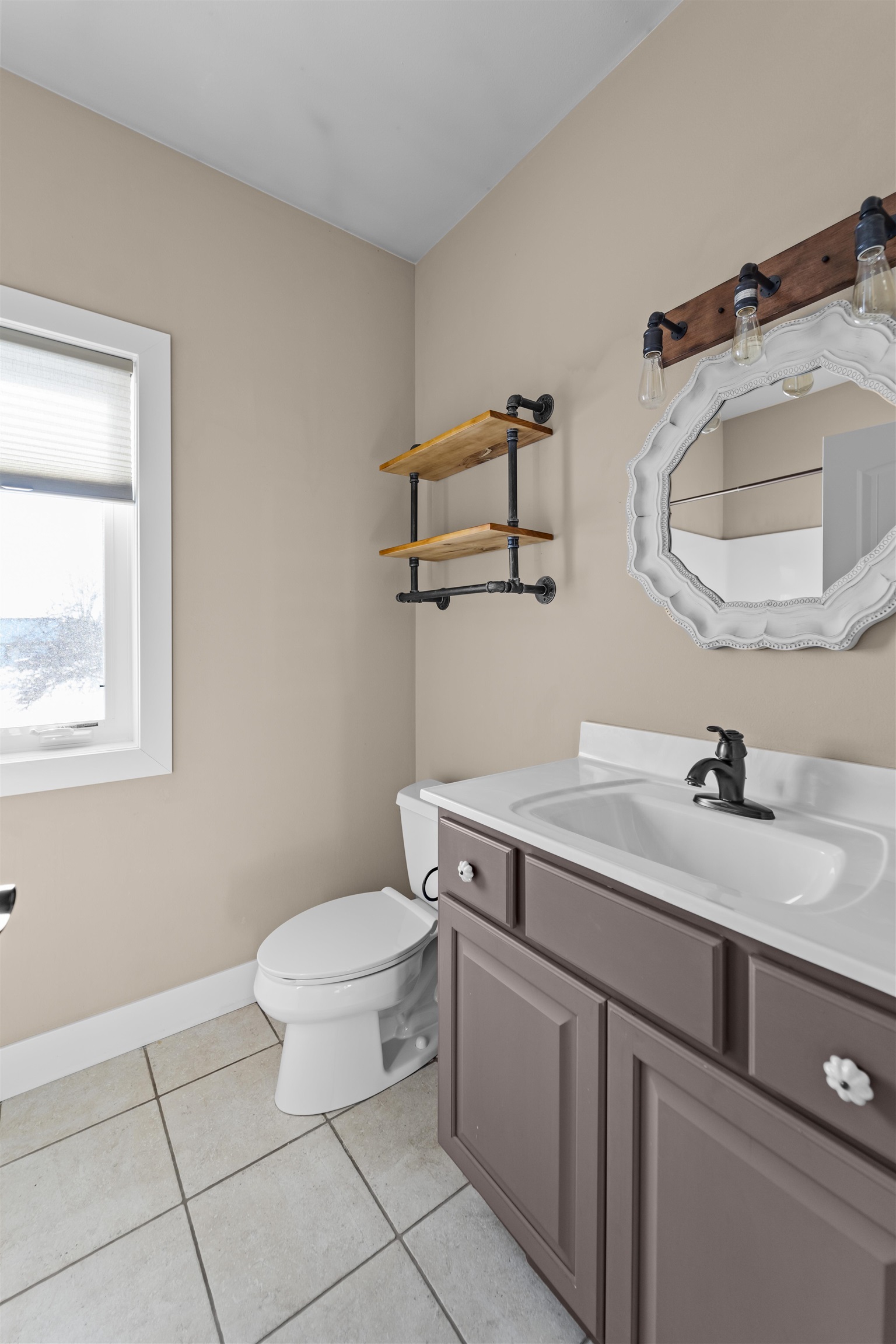 2982 Bunker View