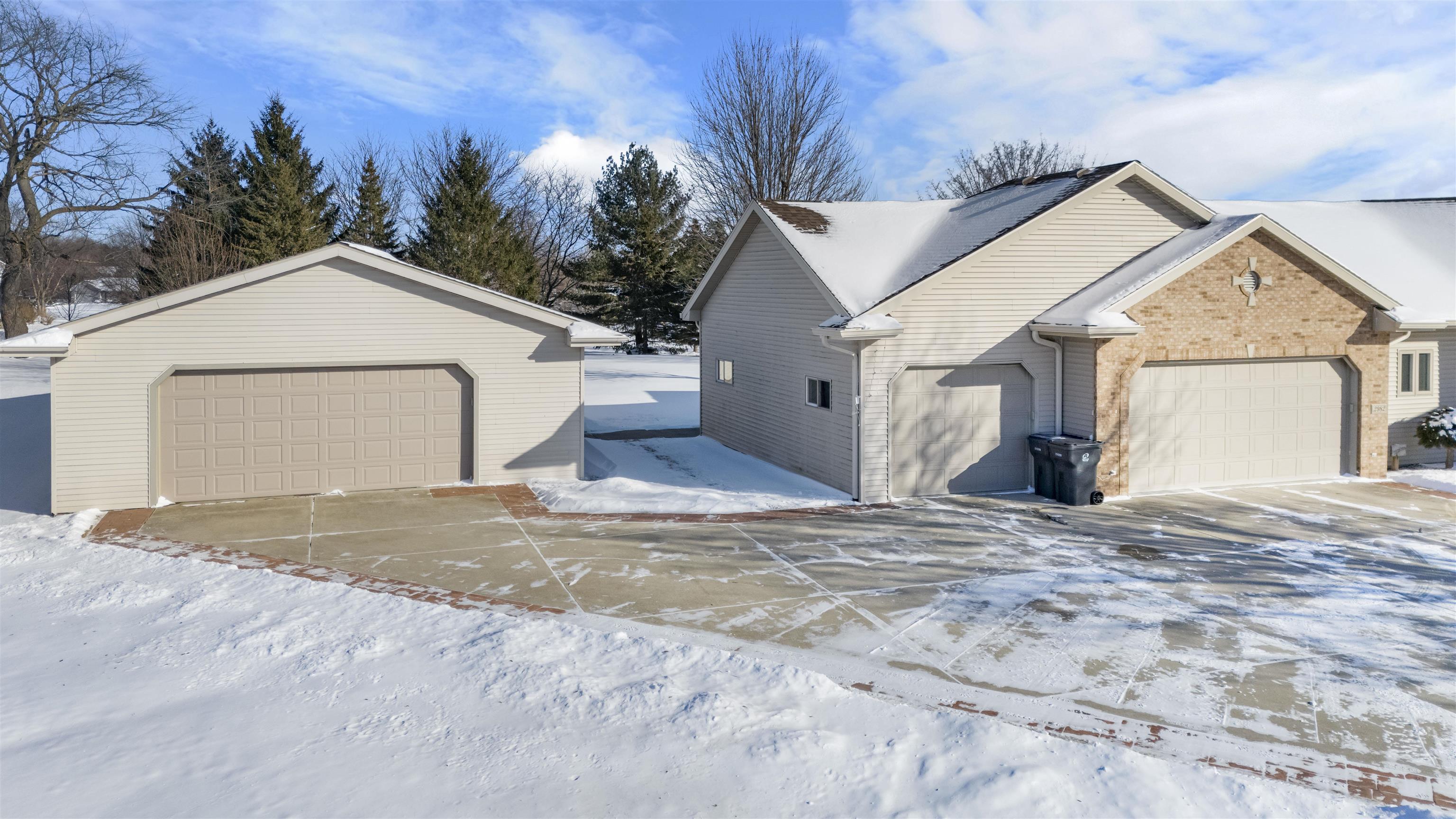 2982 Bunker View