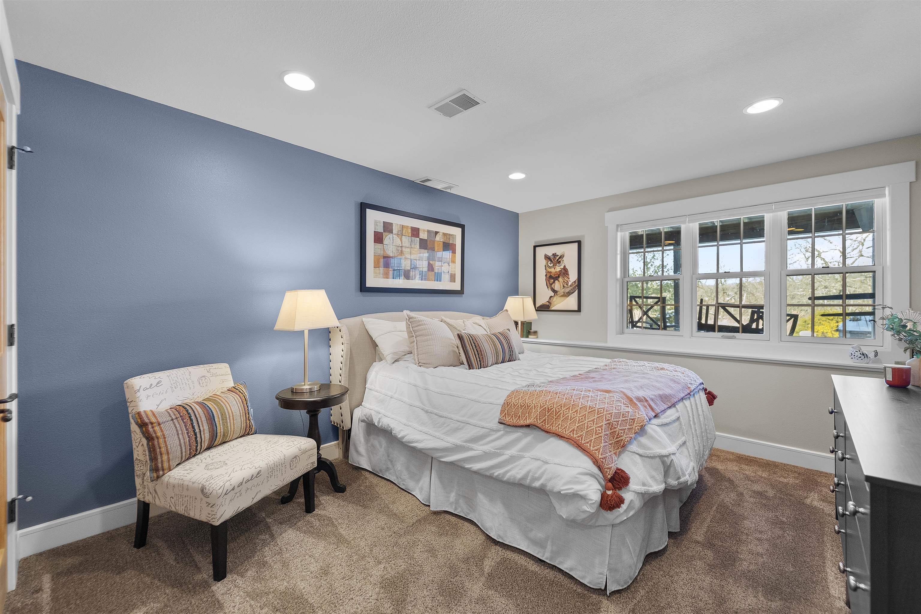 5653 Ashbourne Lane