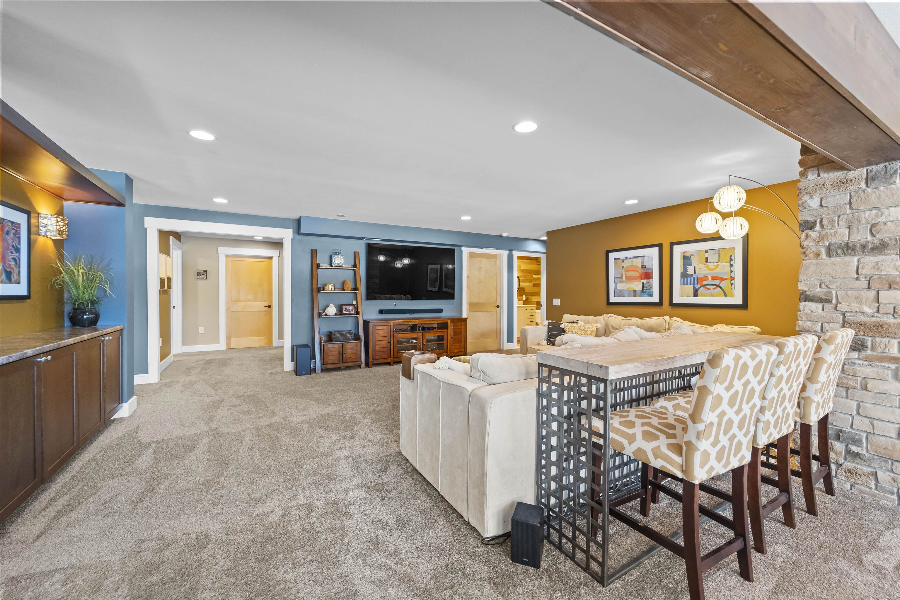 5653 Ashbourne Lane