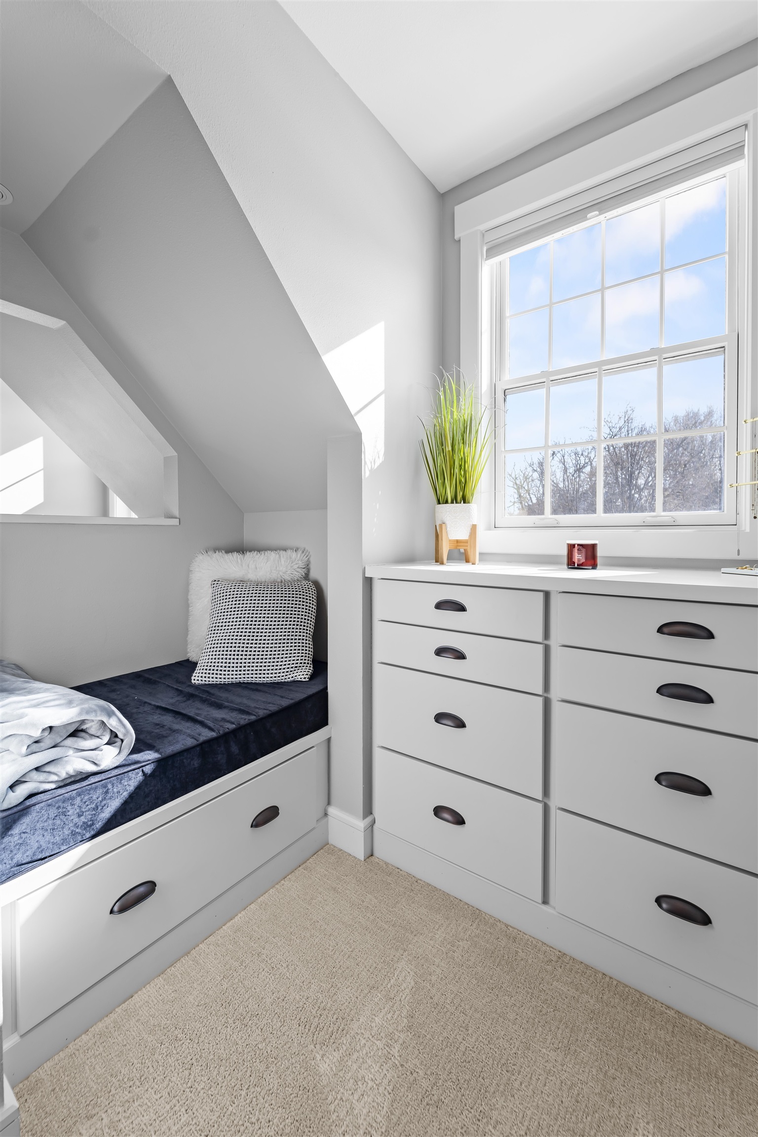 5653 Ashbourne Lane