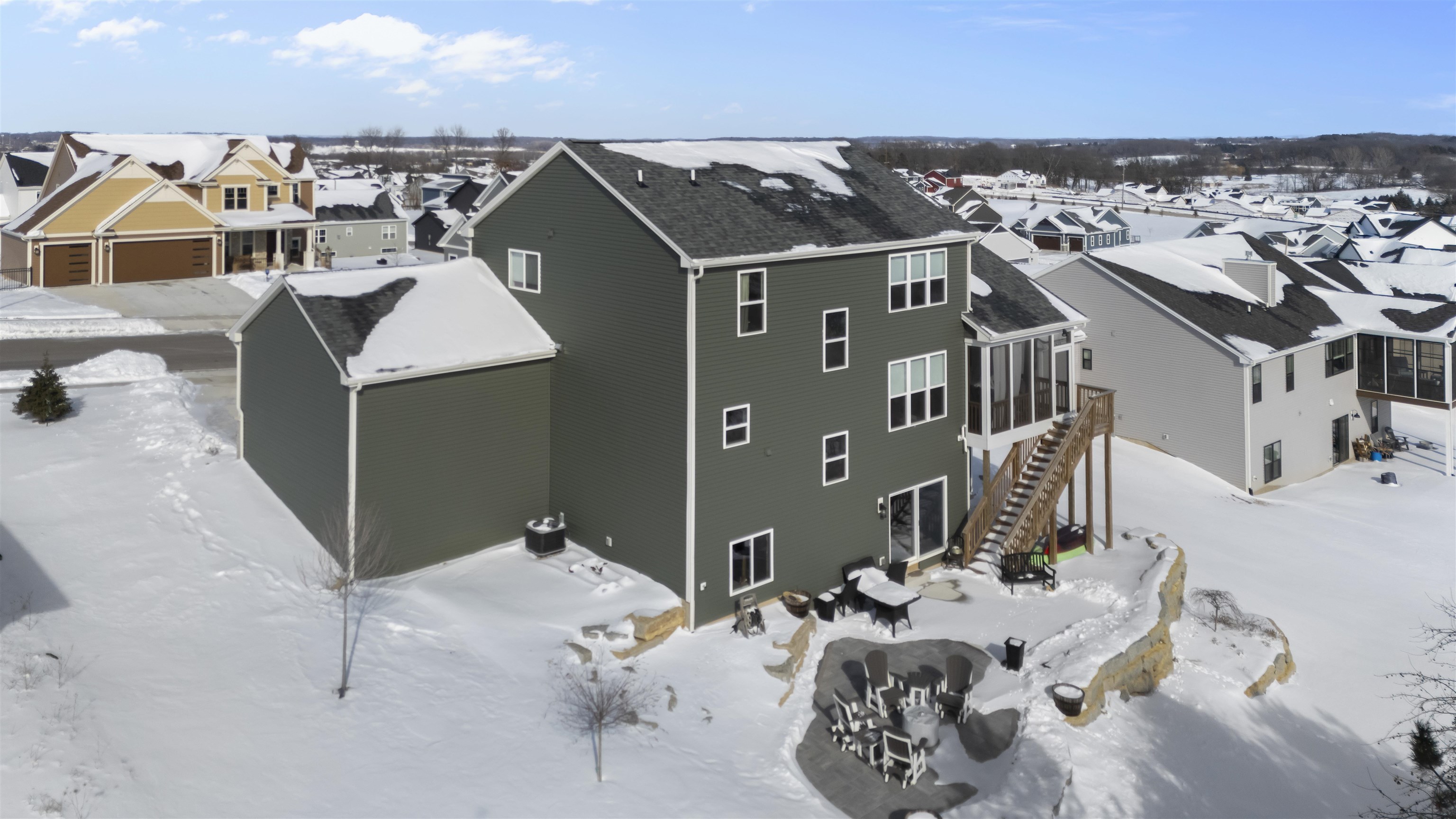 664 Ridge View Lane