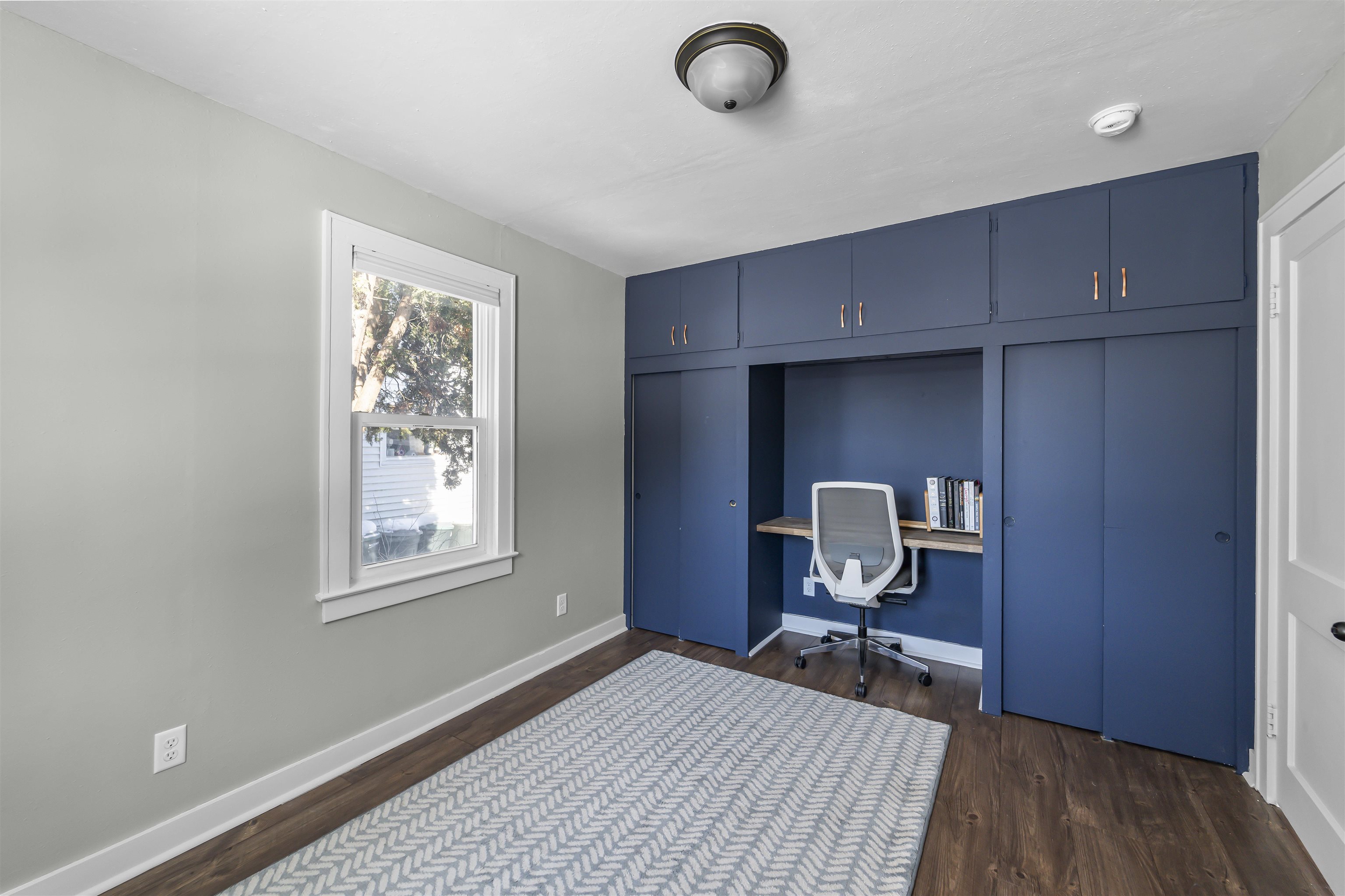 1401 Macarthur Road