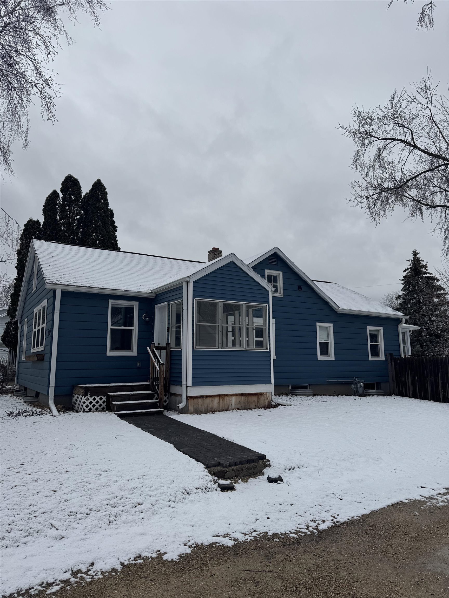 1401 Macarthur Road