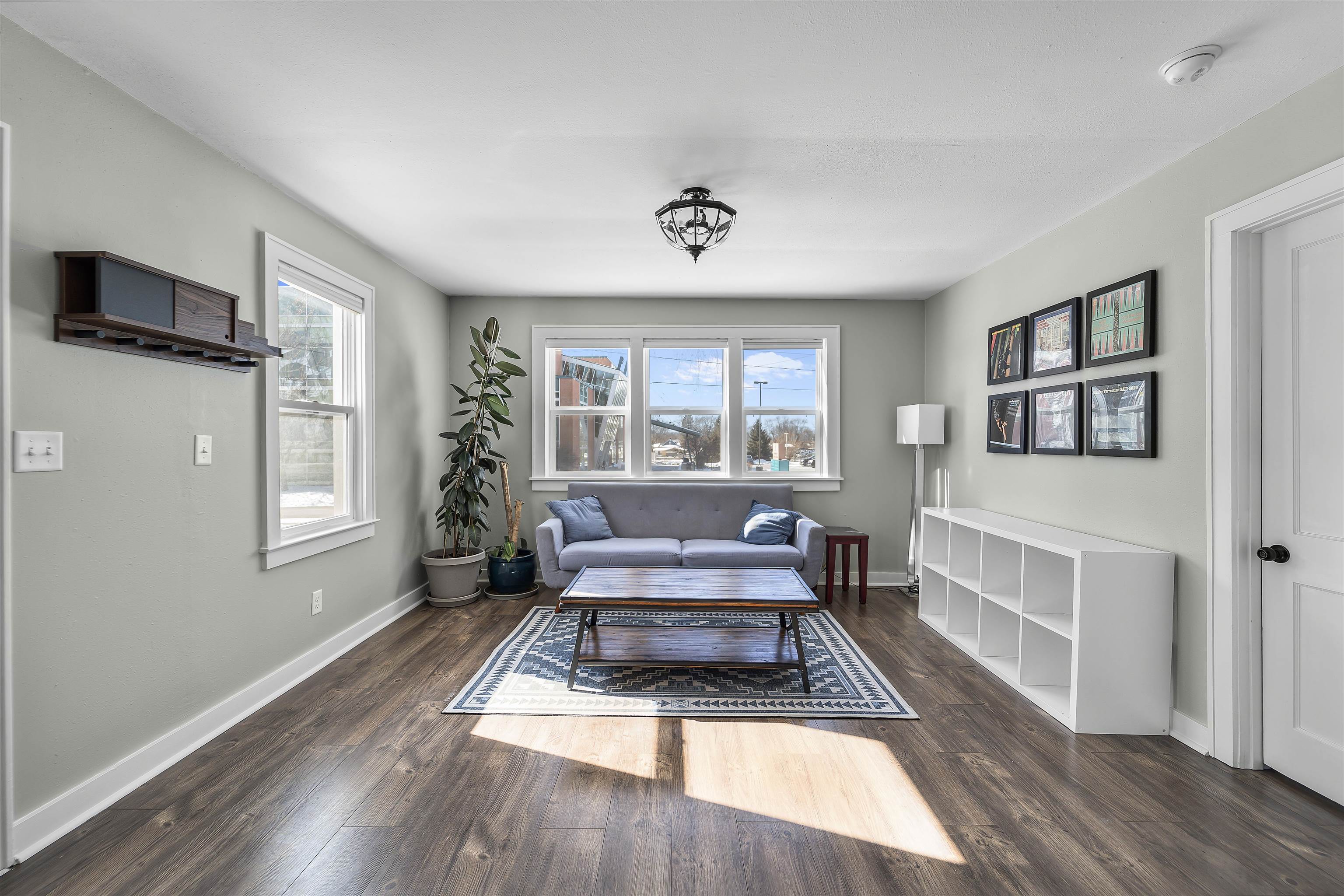 1401 Macarthur Road