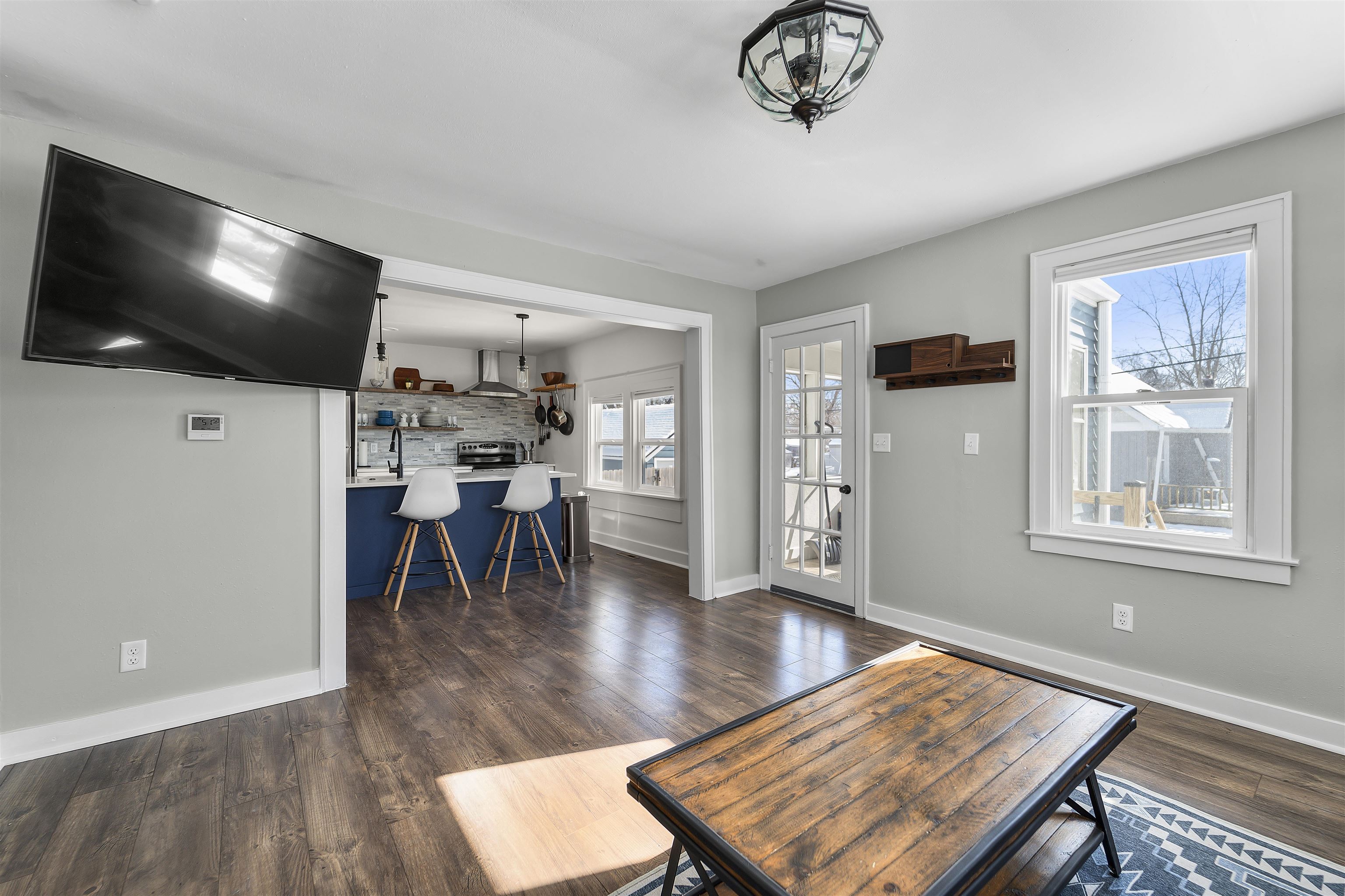 1401 Macarthur Road