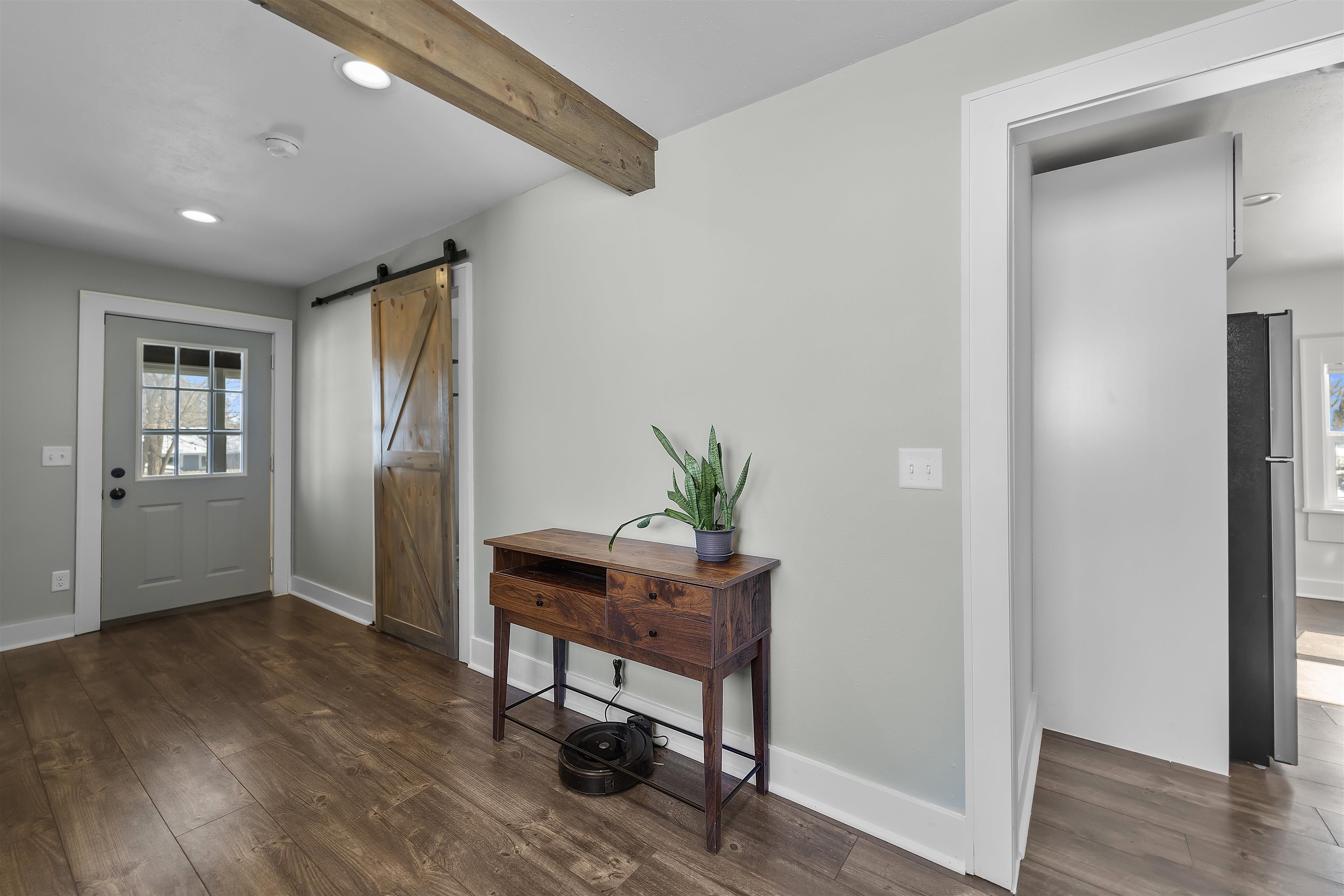 1401 Macarthur Road