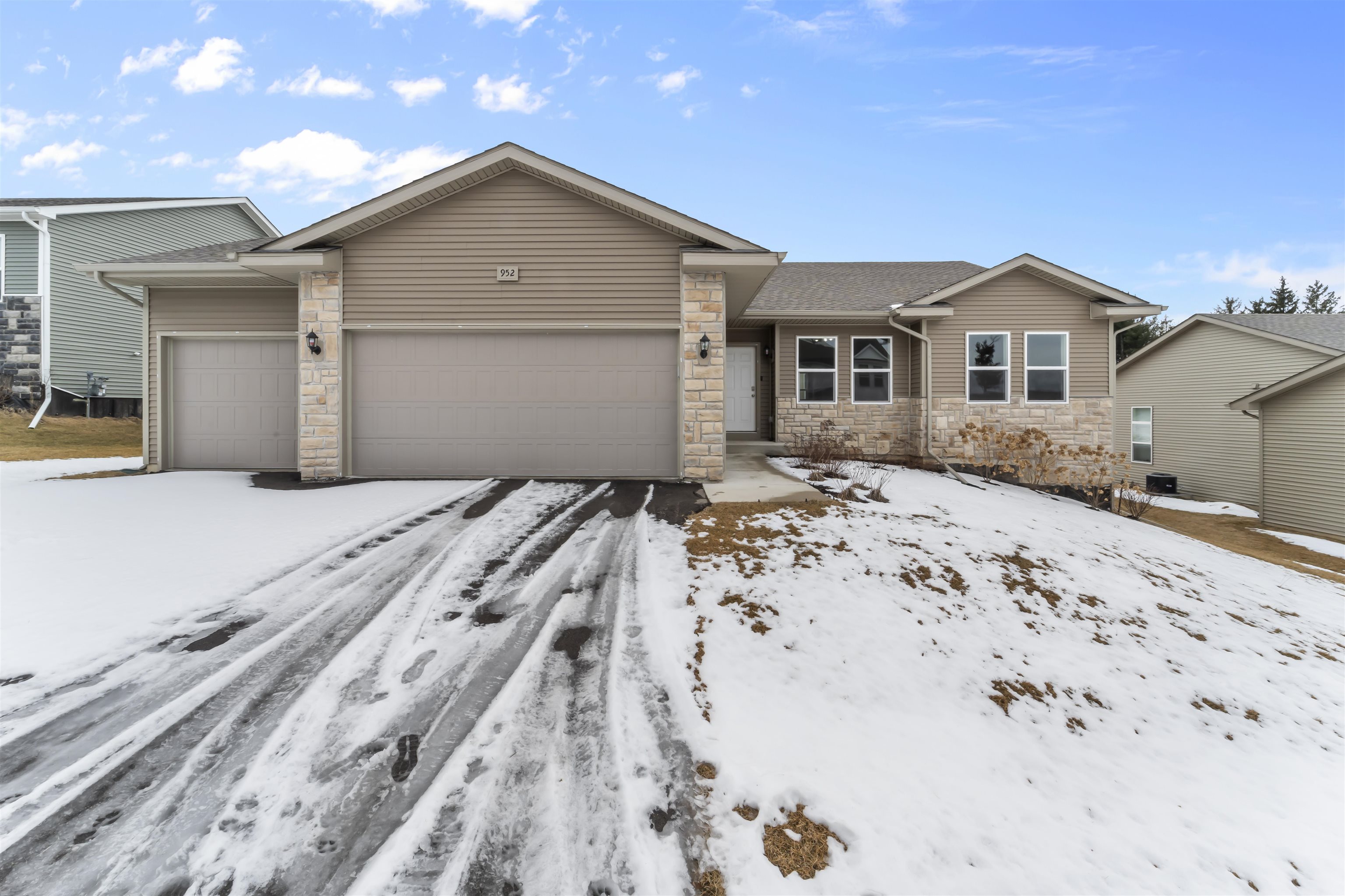 952 Margarets Way