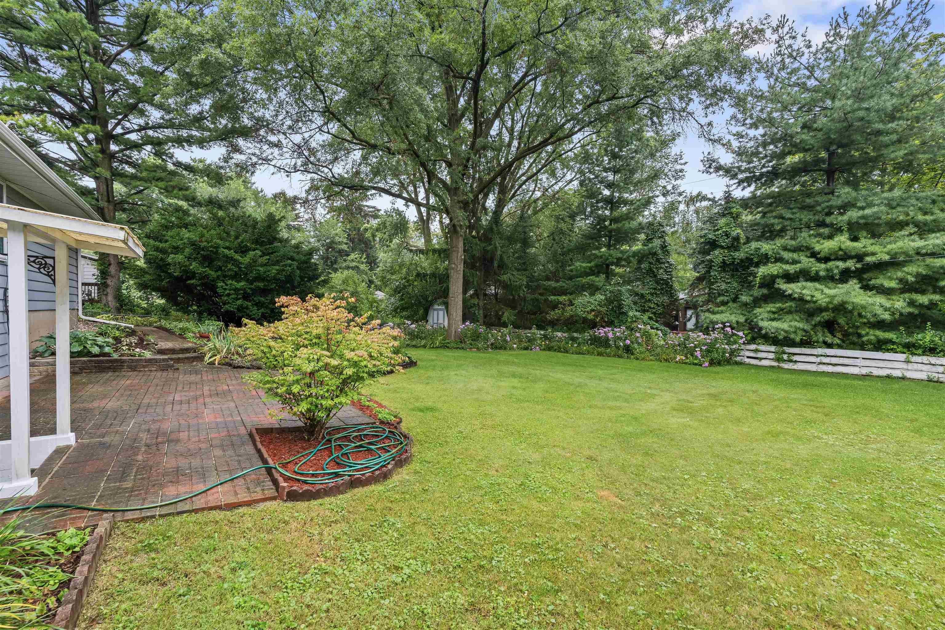 214 S Whitney Way