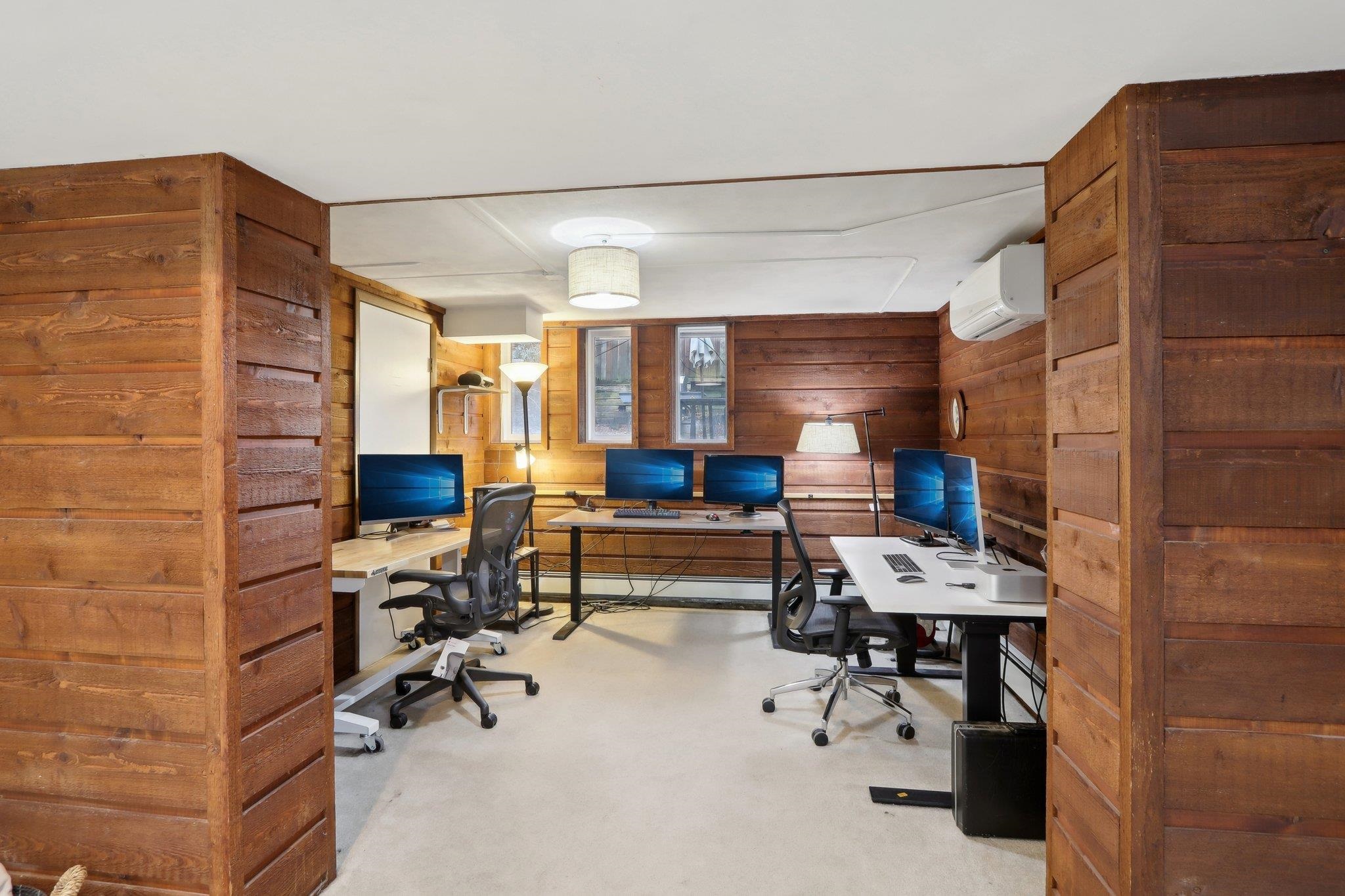 3934 Plymouth Circle