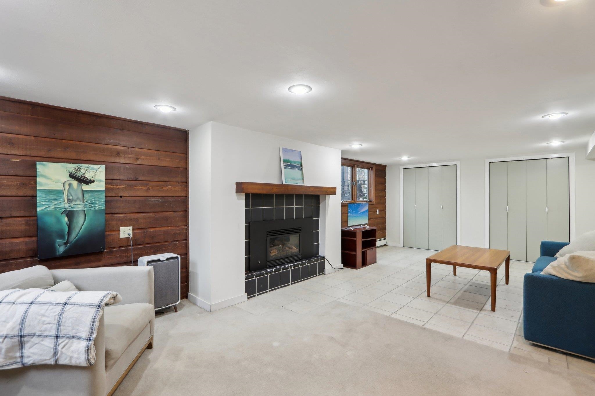 3934 Plymouth Circle