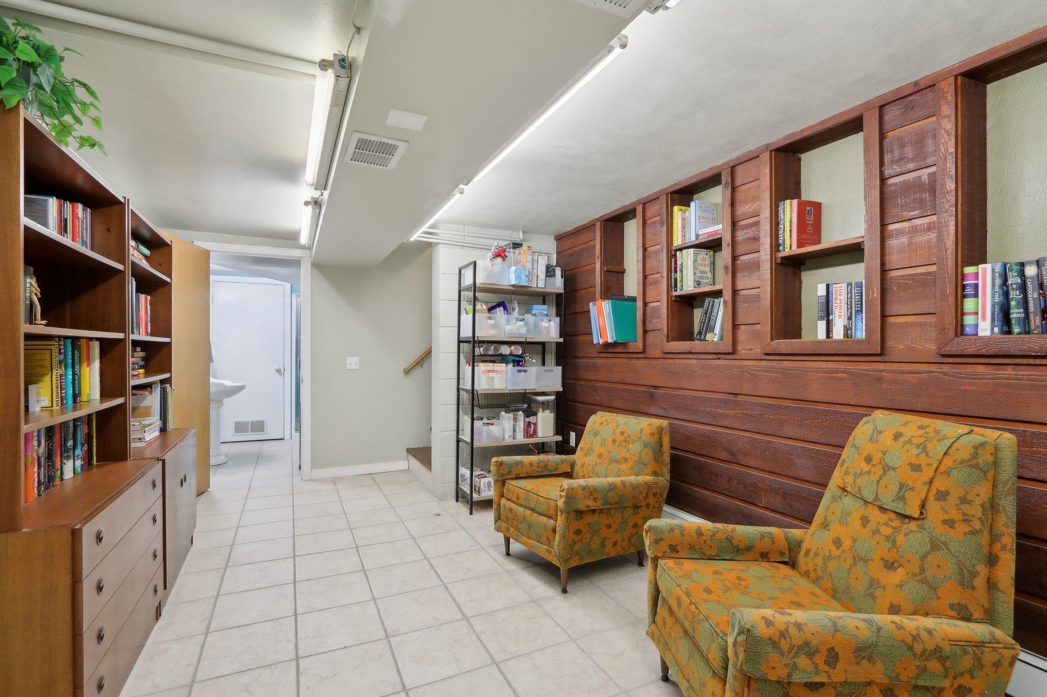 3934 Plymouth Circle