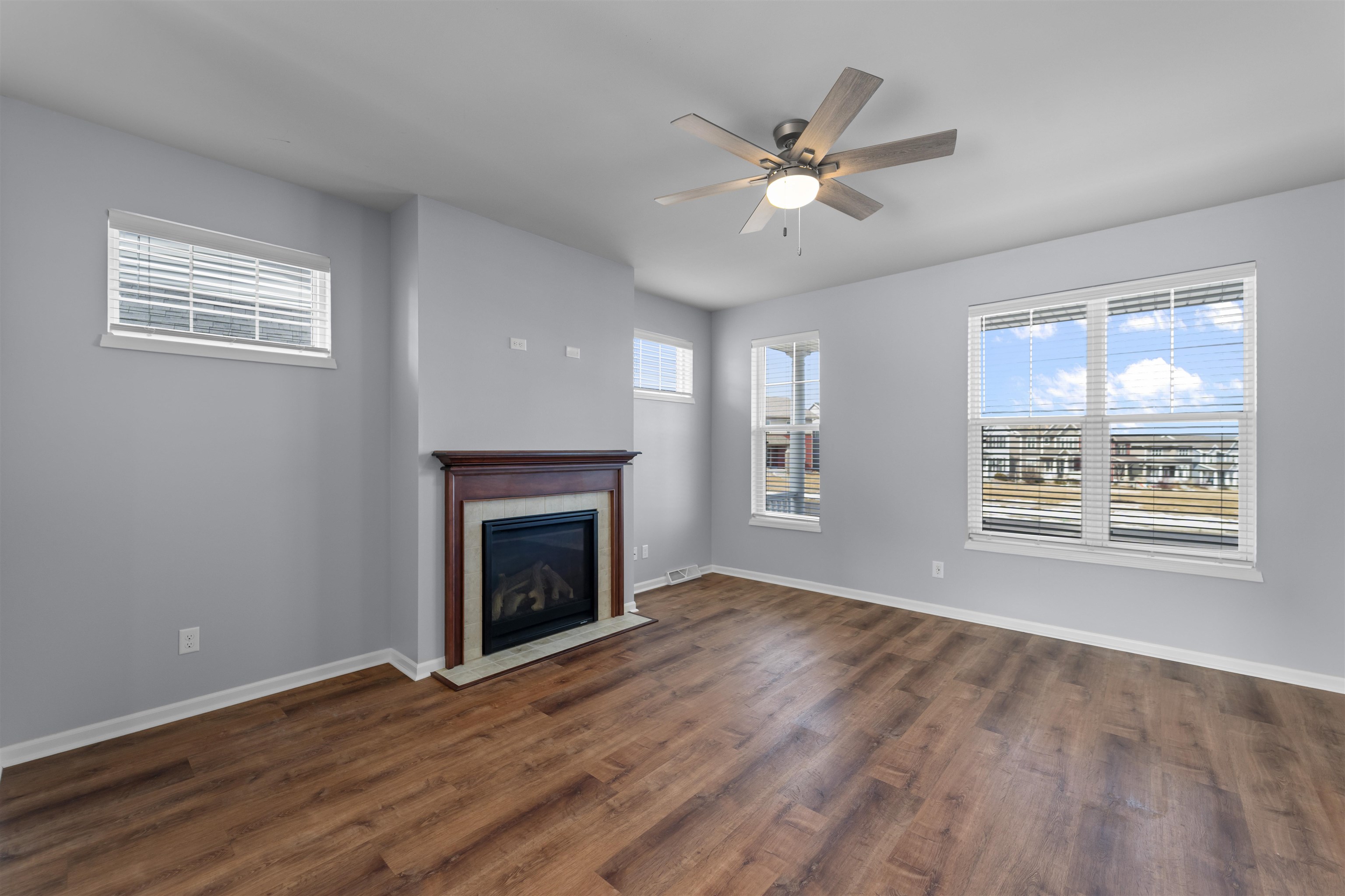 10211 Meandering Way