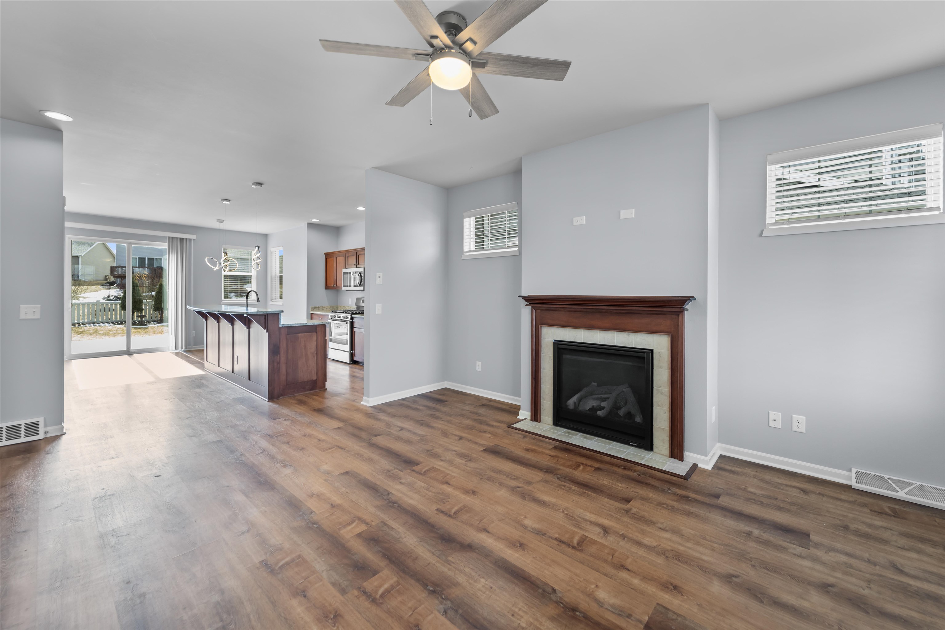 10211 Meandering Way