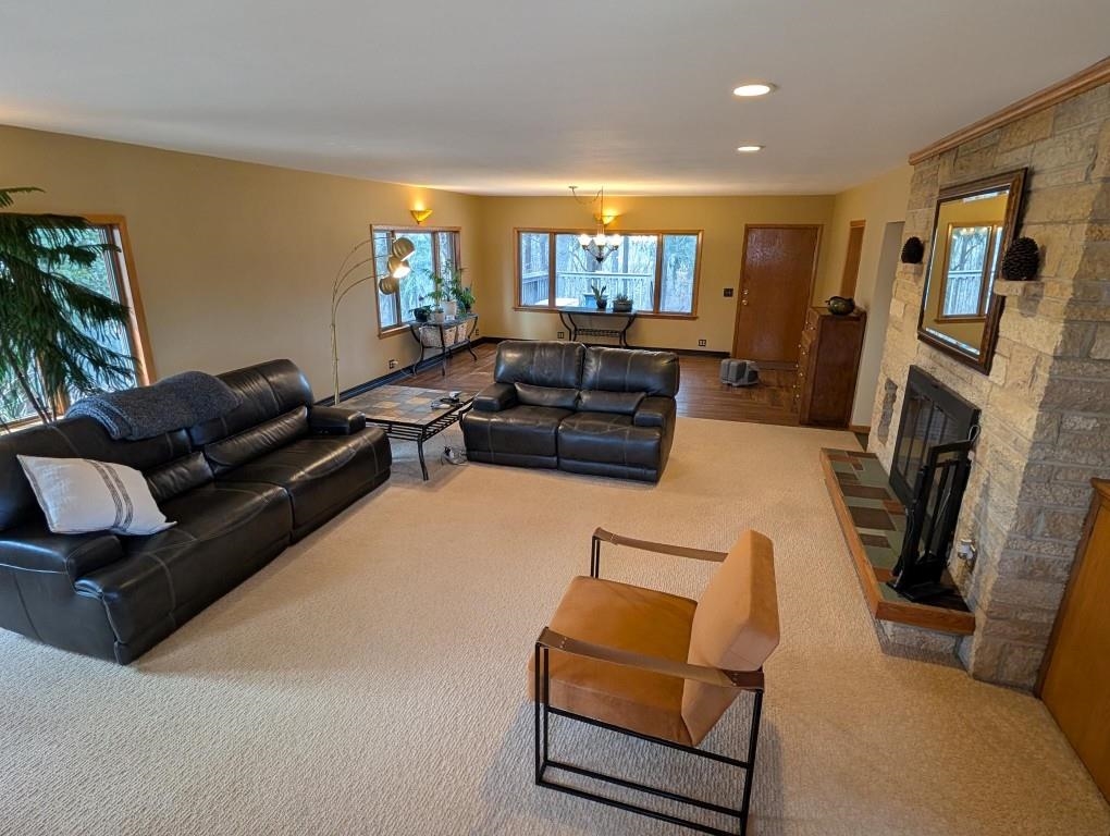 6105 Knotty Pine Way