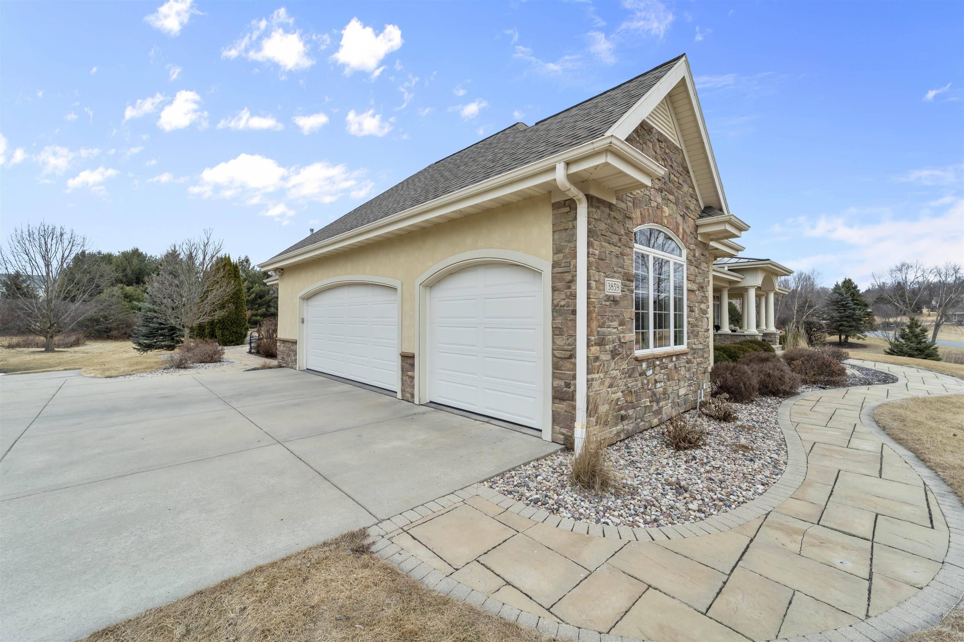 3859 Caribou Road