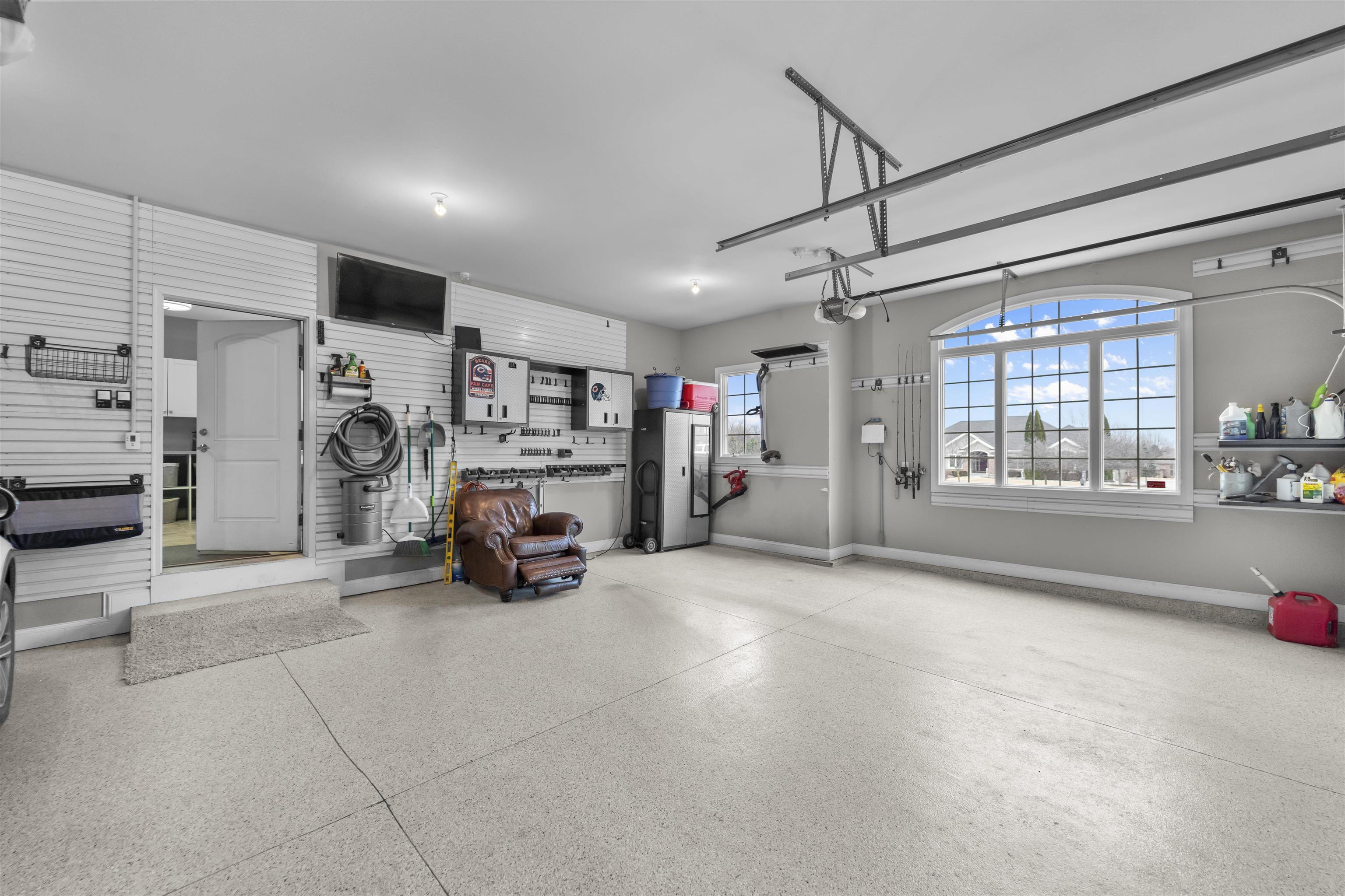 3859 Caribou Road