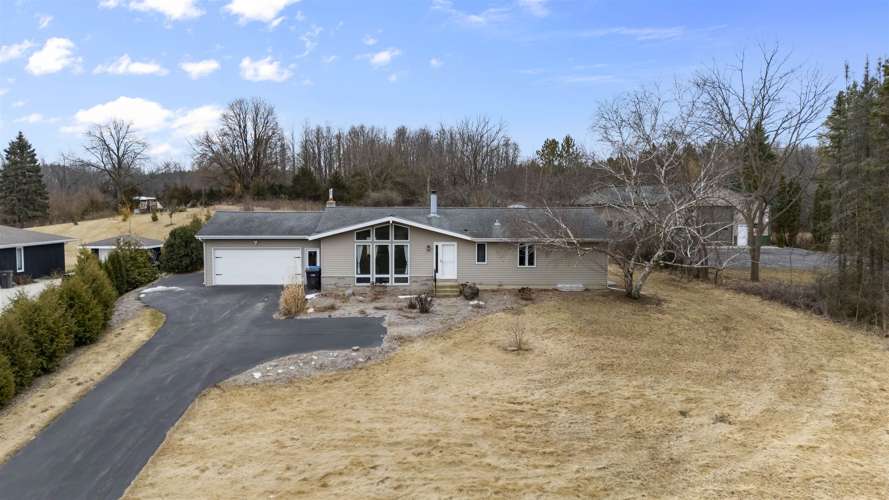 4663 County Road B