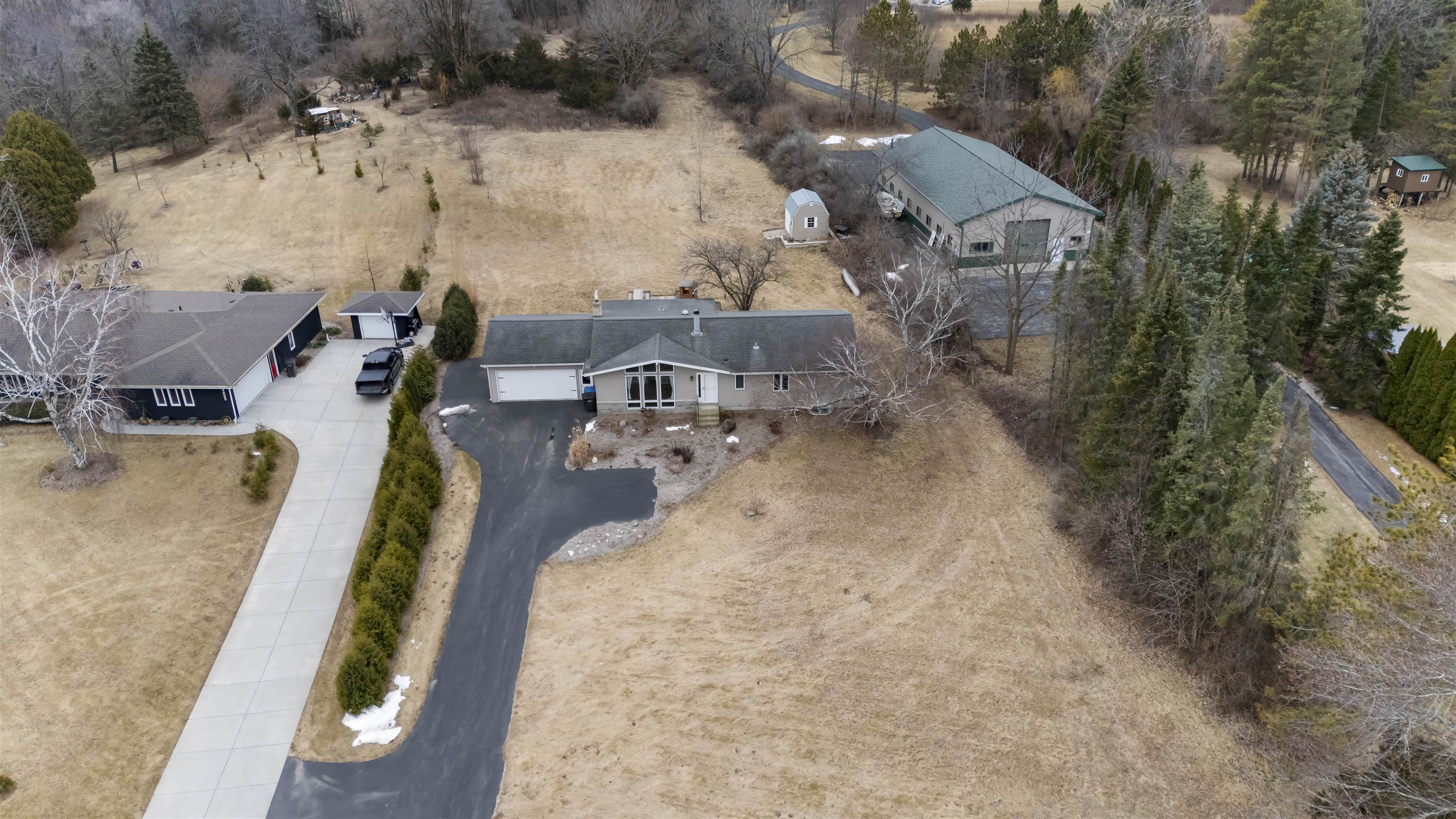 4663 County Road B