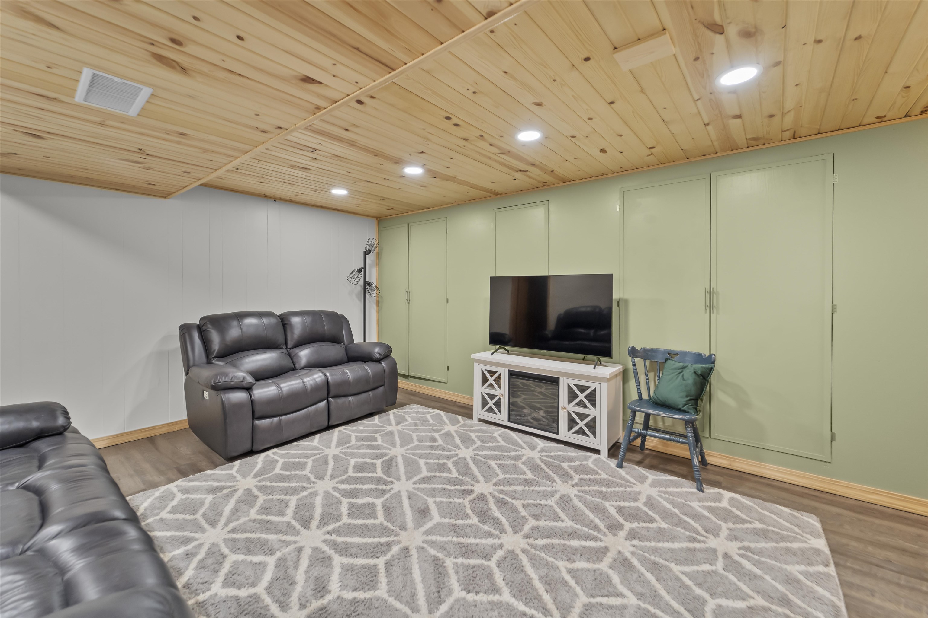 4614 Hermsmeier Lane