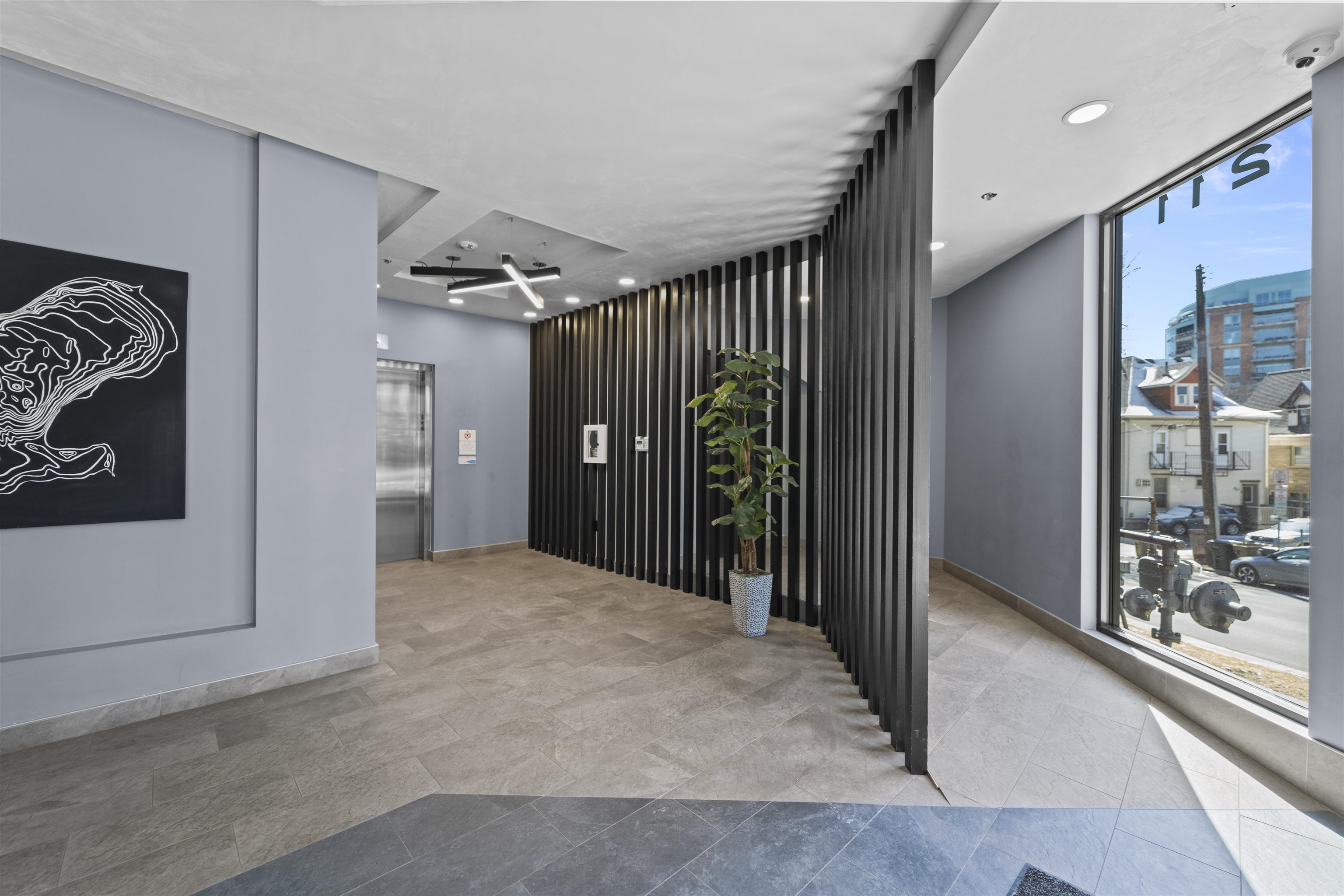 211 S Henry Street 203