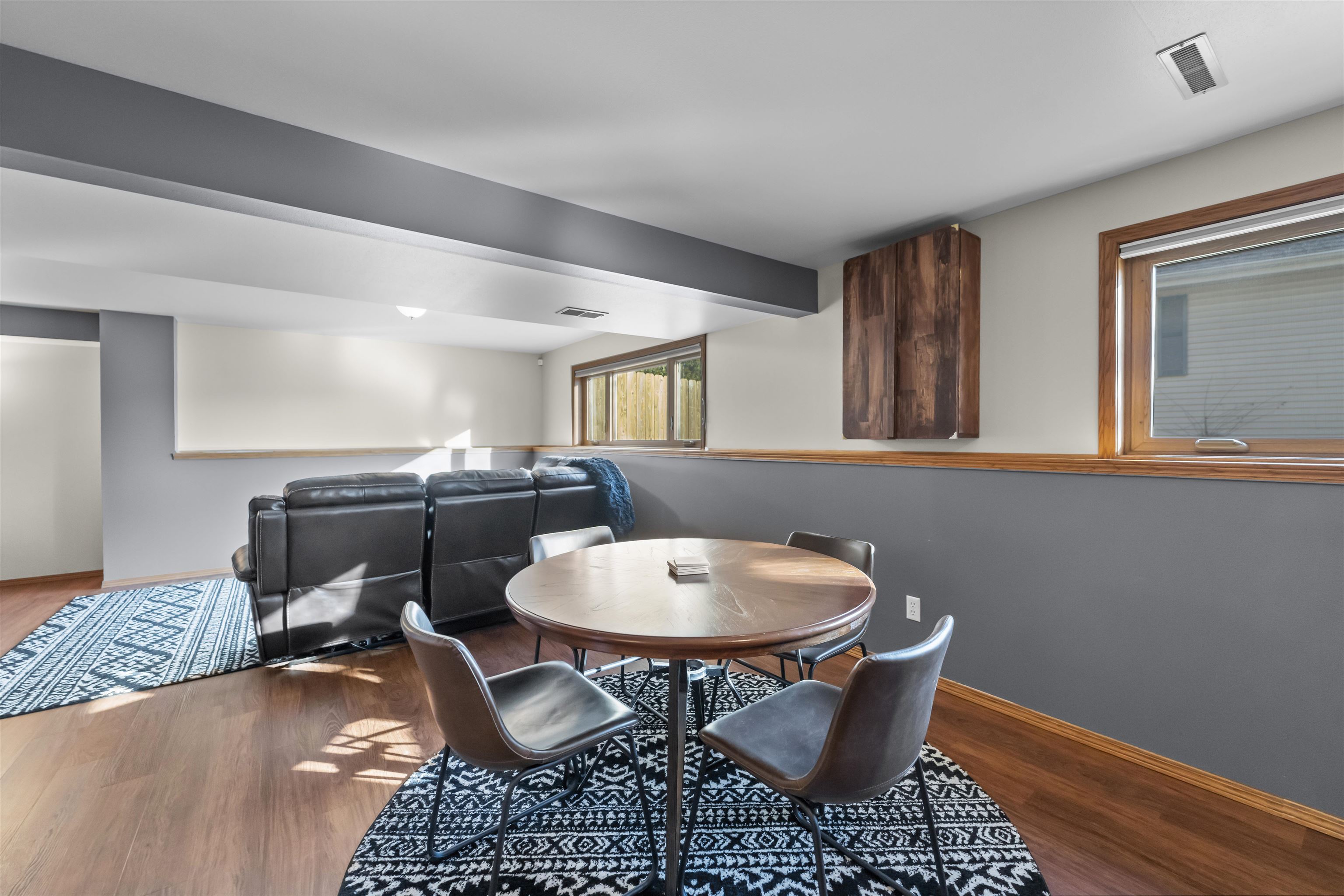 17 Autumnwood Circle