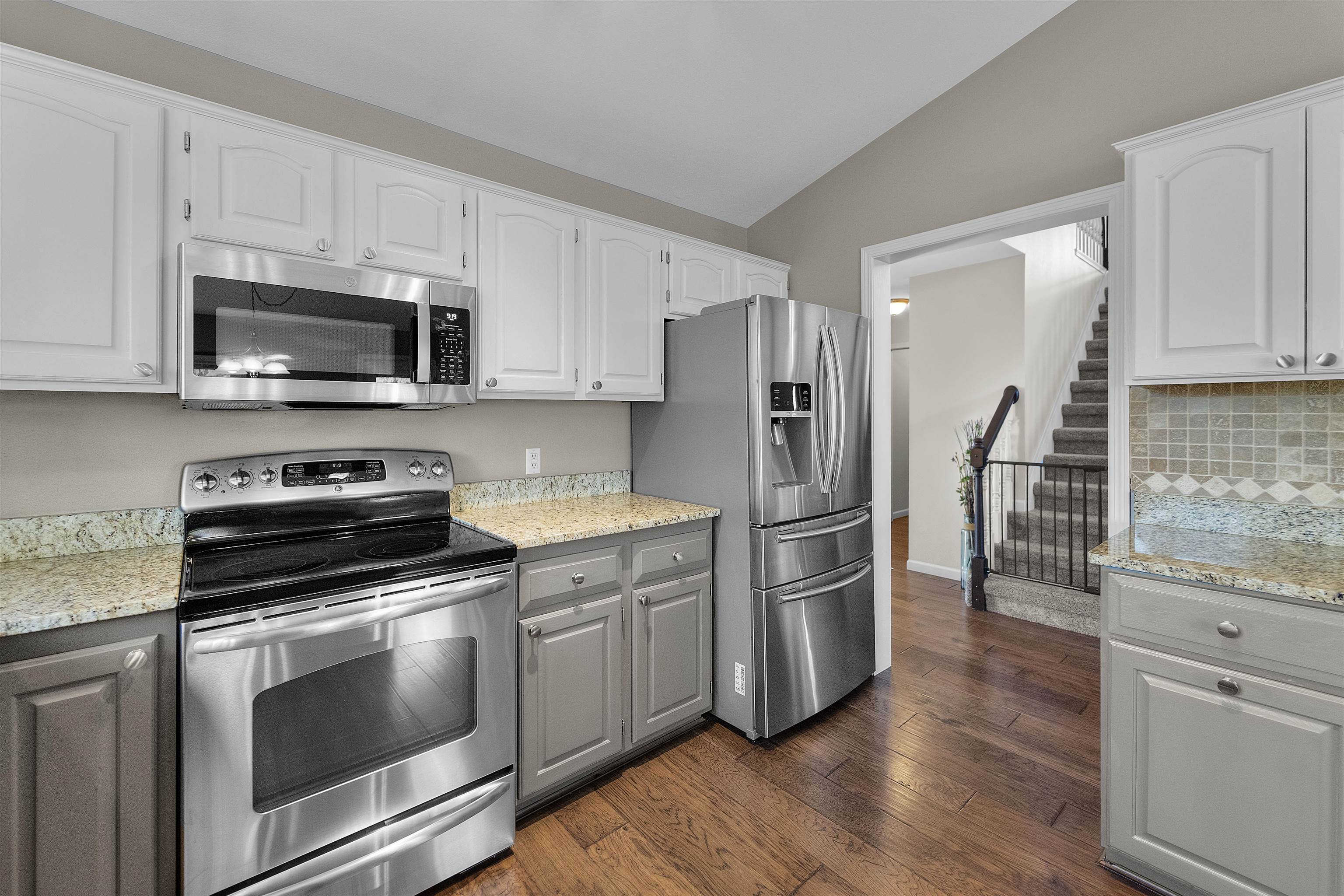 17 Autumnwood Circle