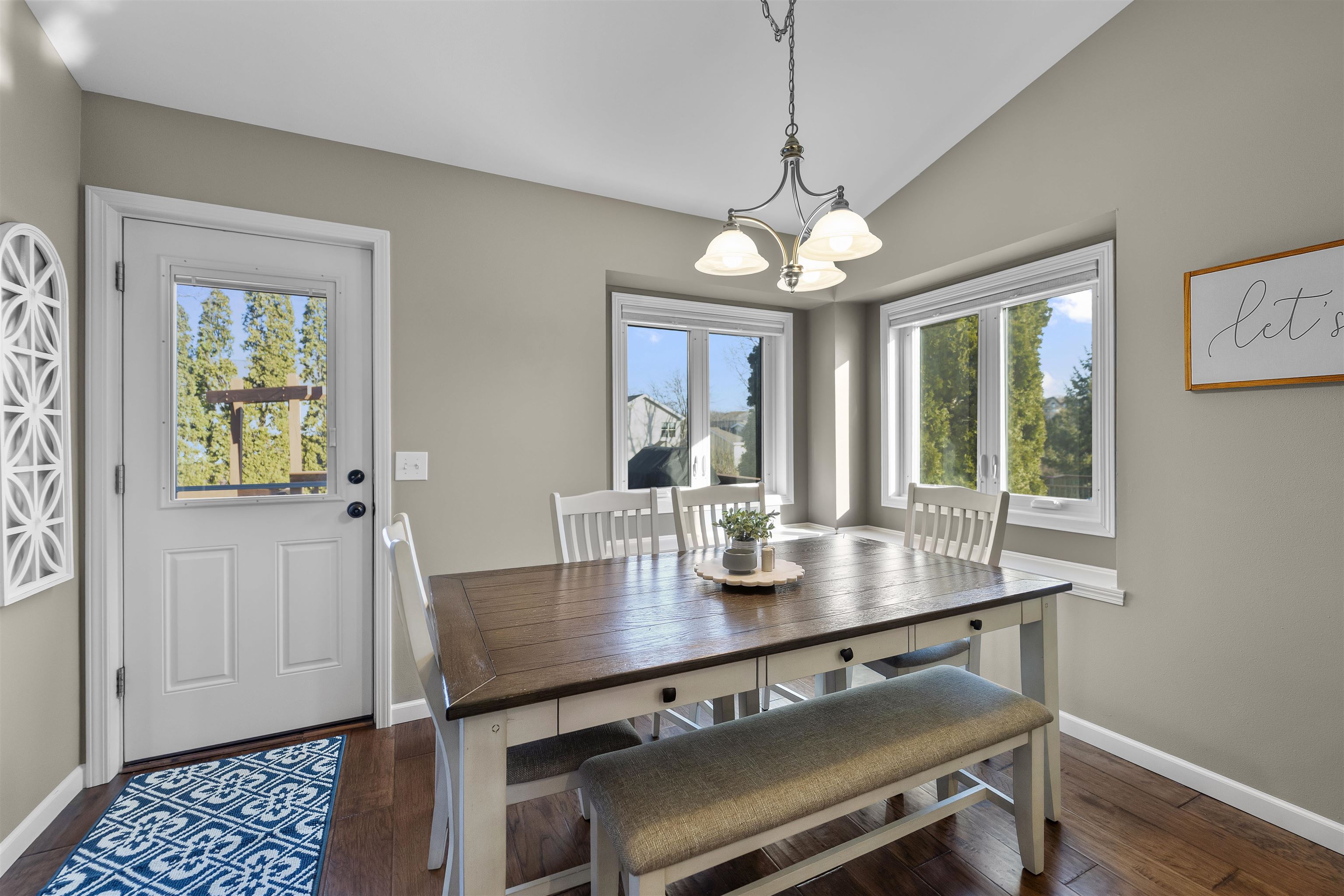 17 Autumnwood Circle