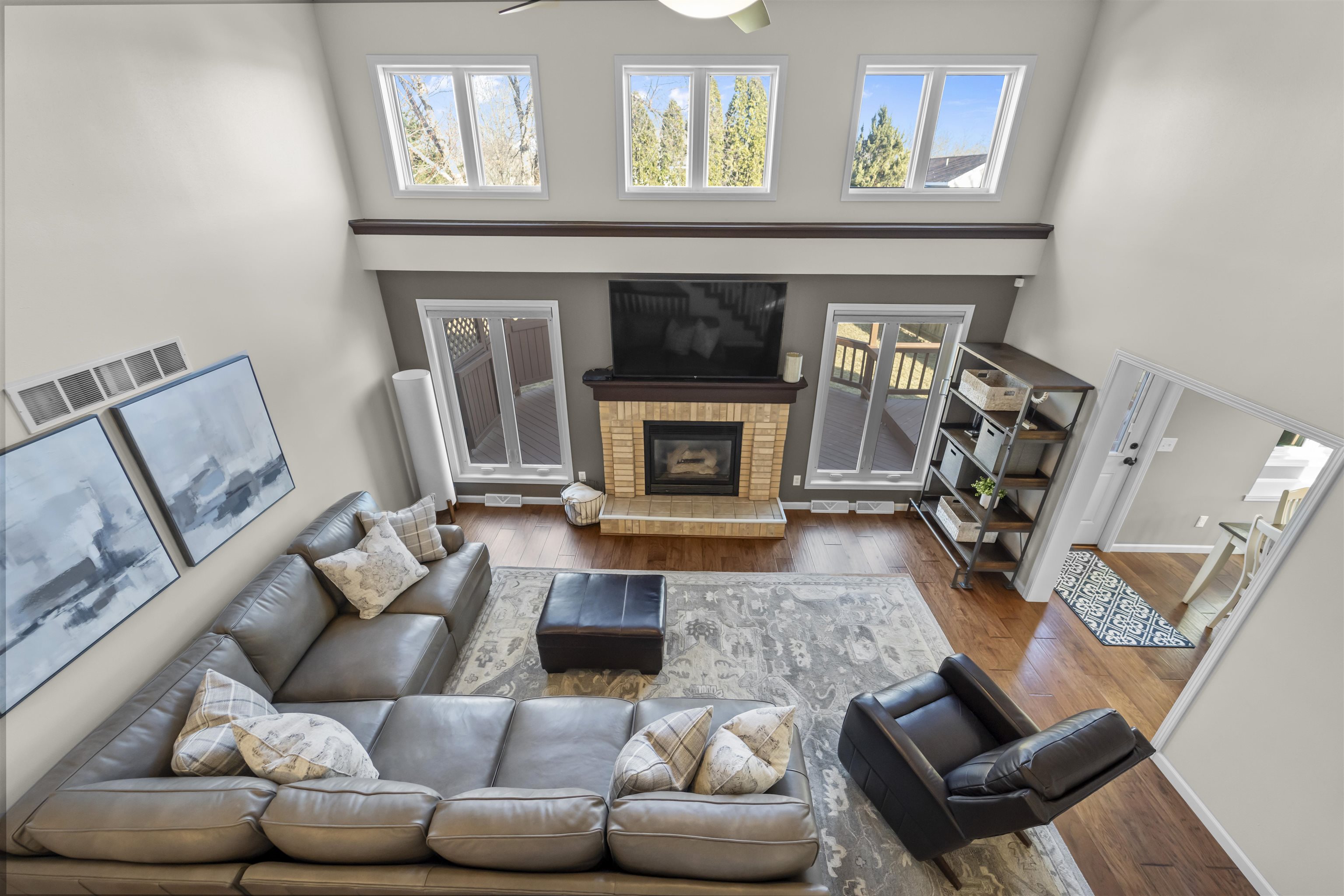 17 Autumnwood Circle