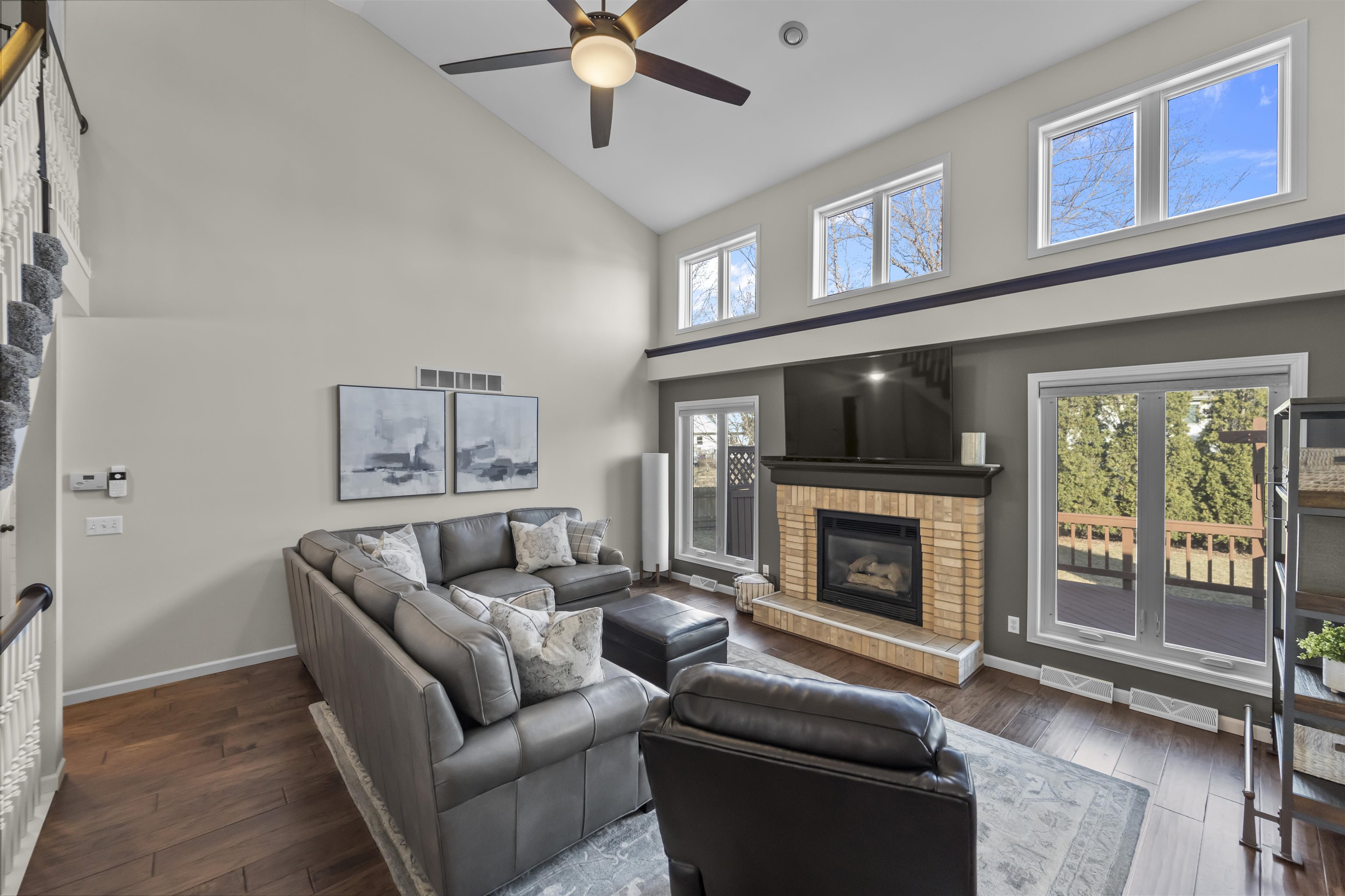 17 Autumnwood Circle