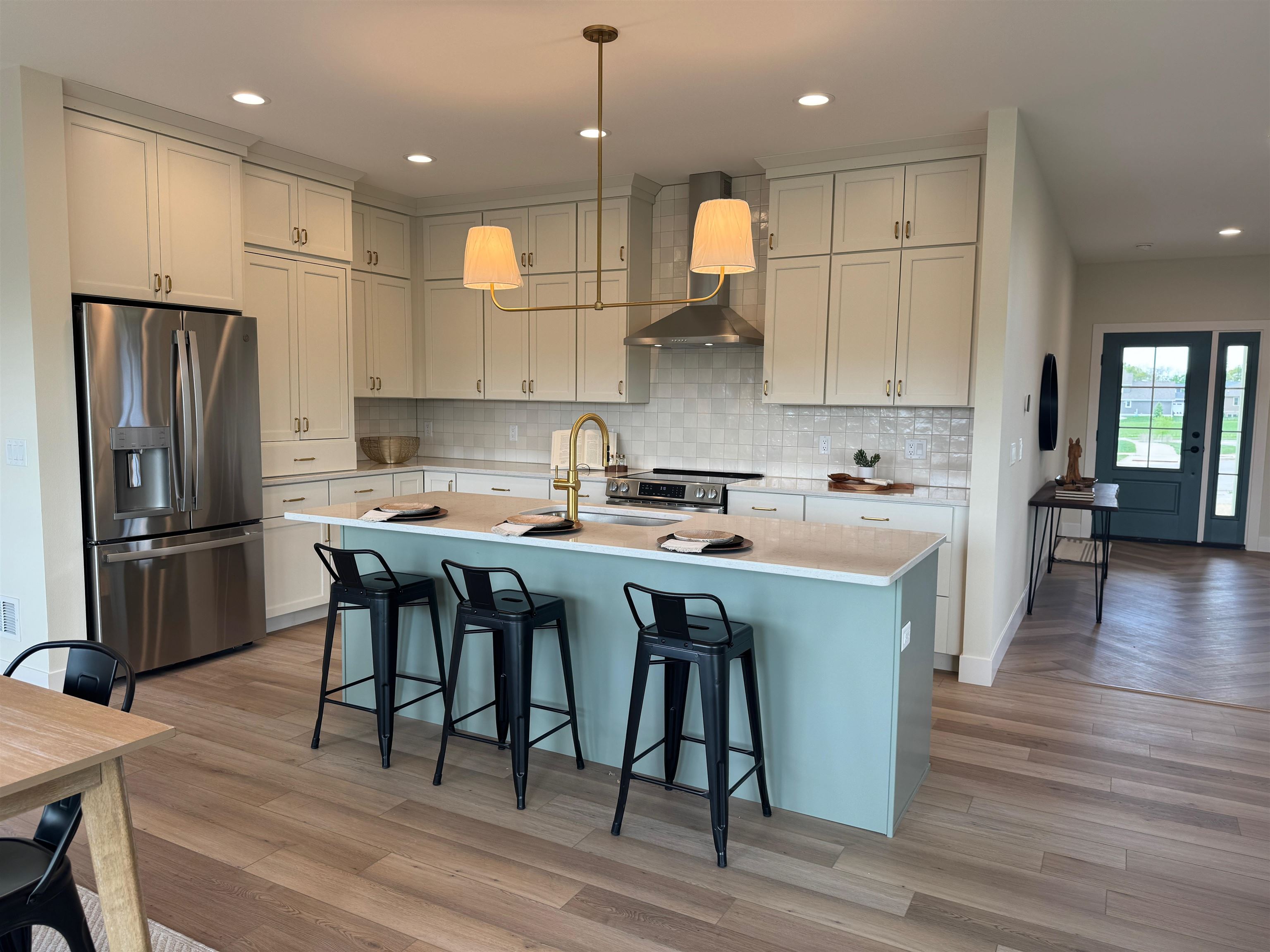 6263 Stone Gate Drive