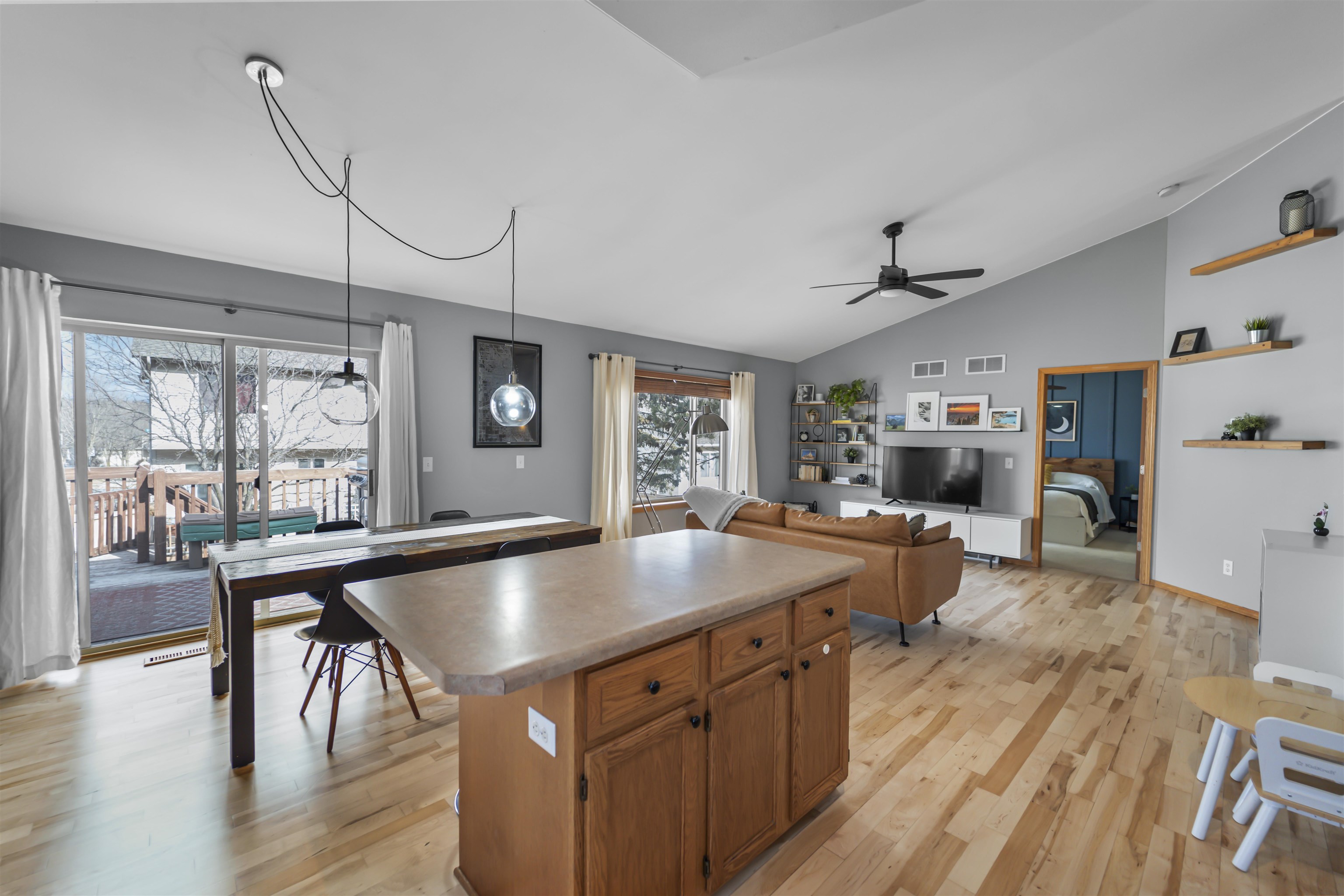 7884 Wood Reed Drive