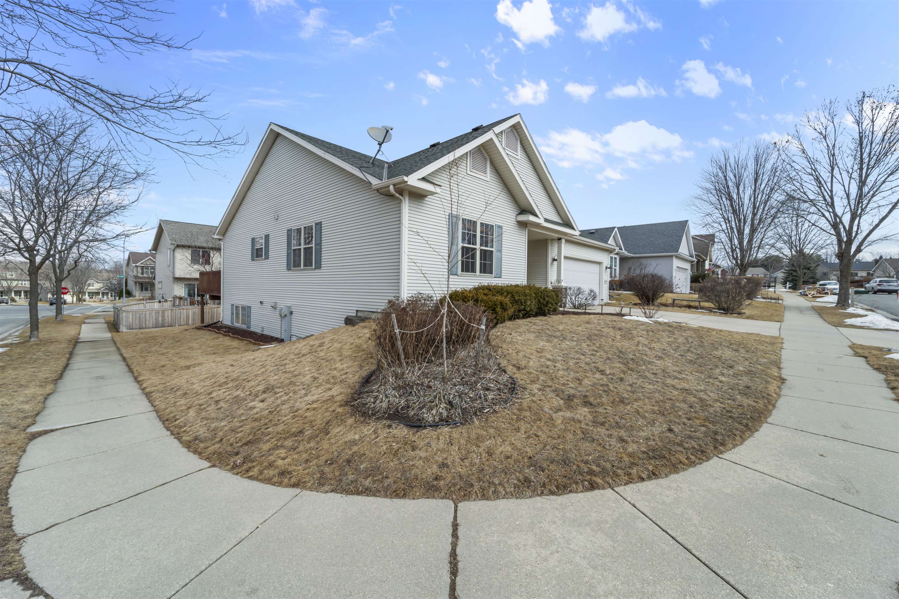 7884 Wood Reed Drive