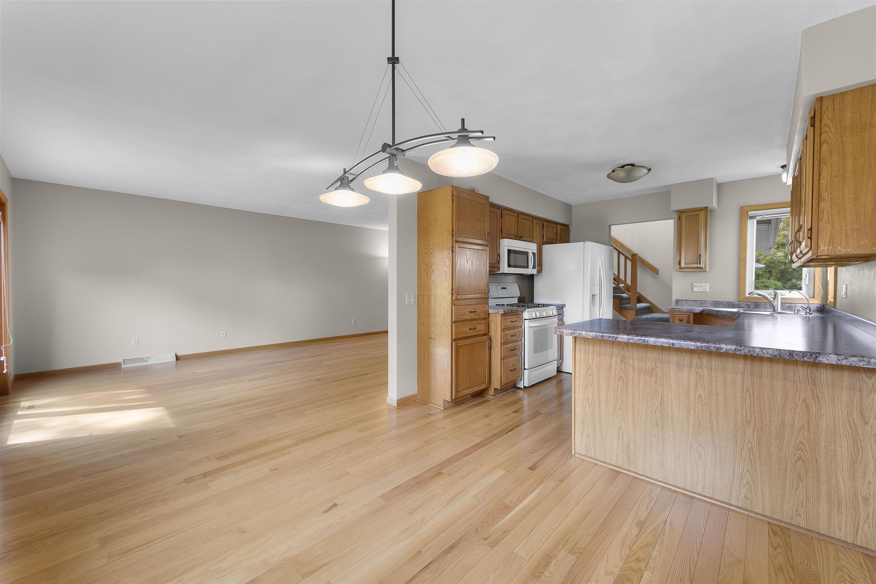 314 Castle Oaks Crossing