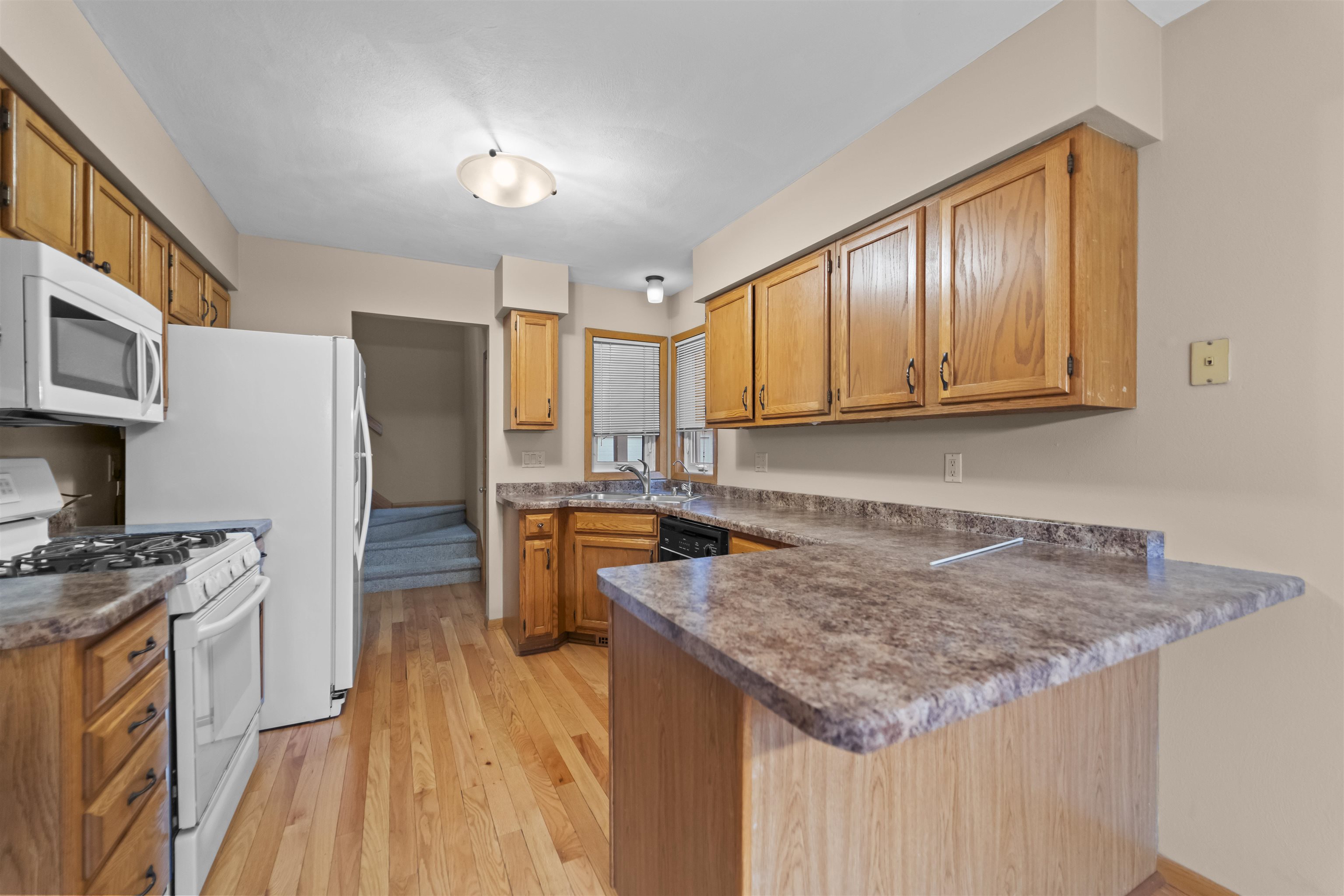 314 Castle Oaks Crossing