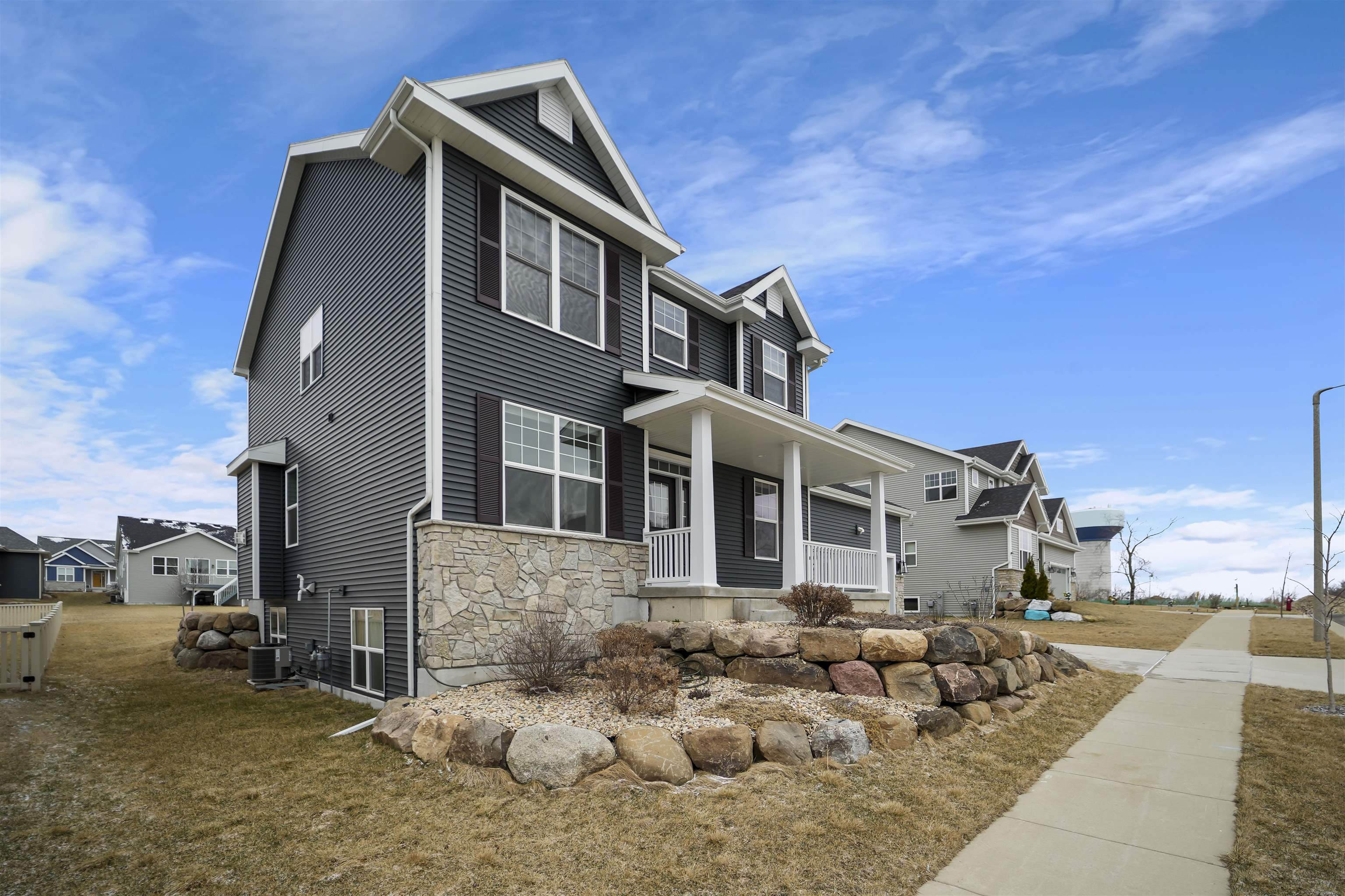 618 Tawny Elm Parkway
