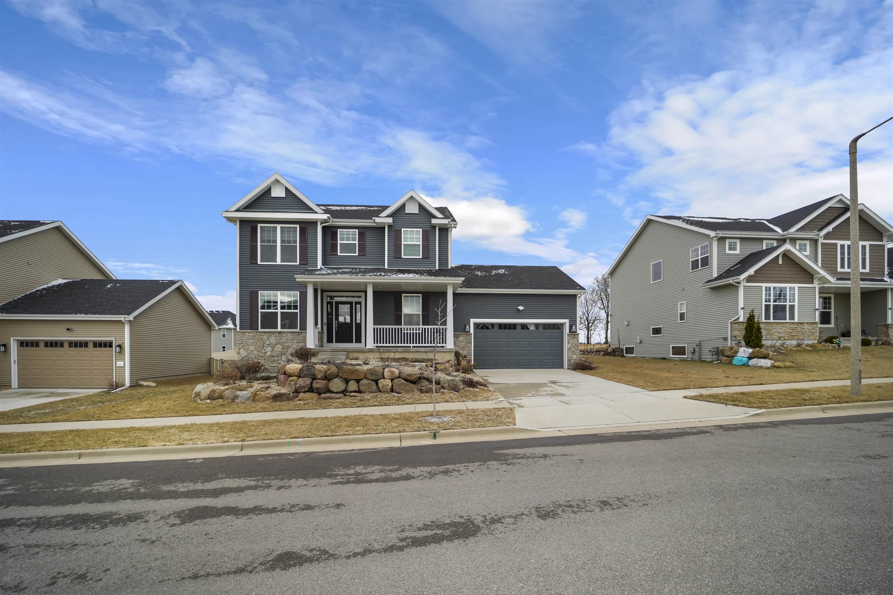 618 Tawny Elm Parkway