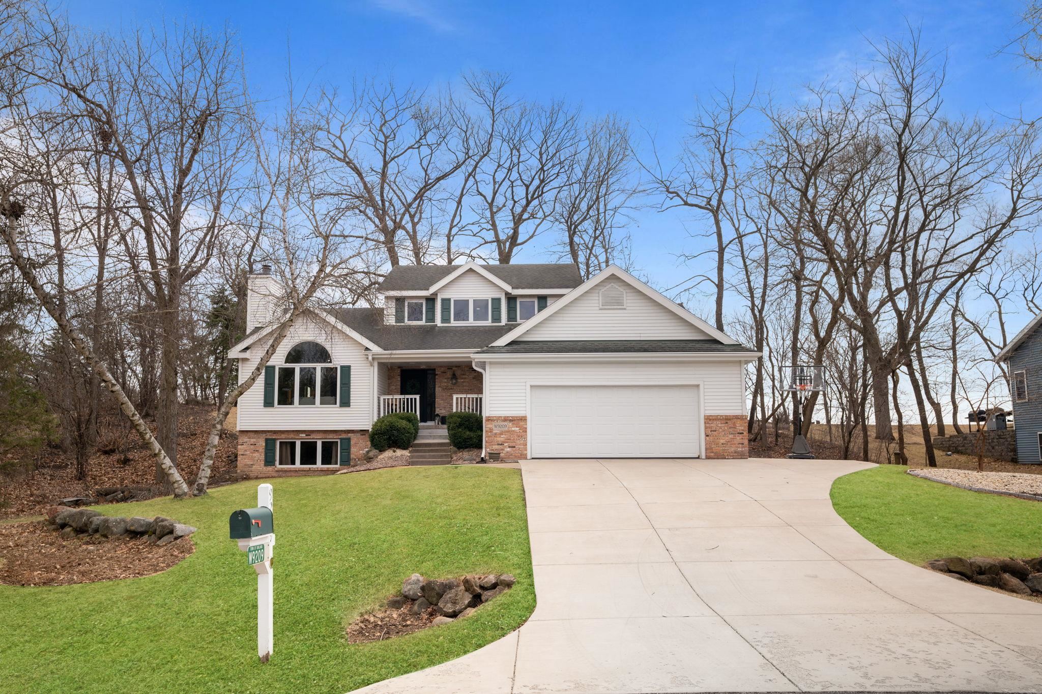 W9209 Forested Road