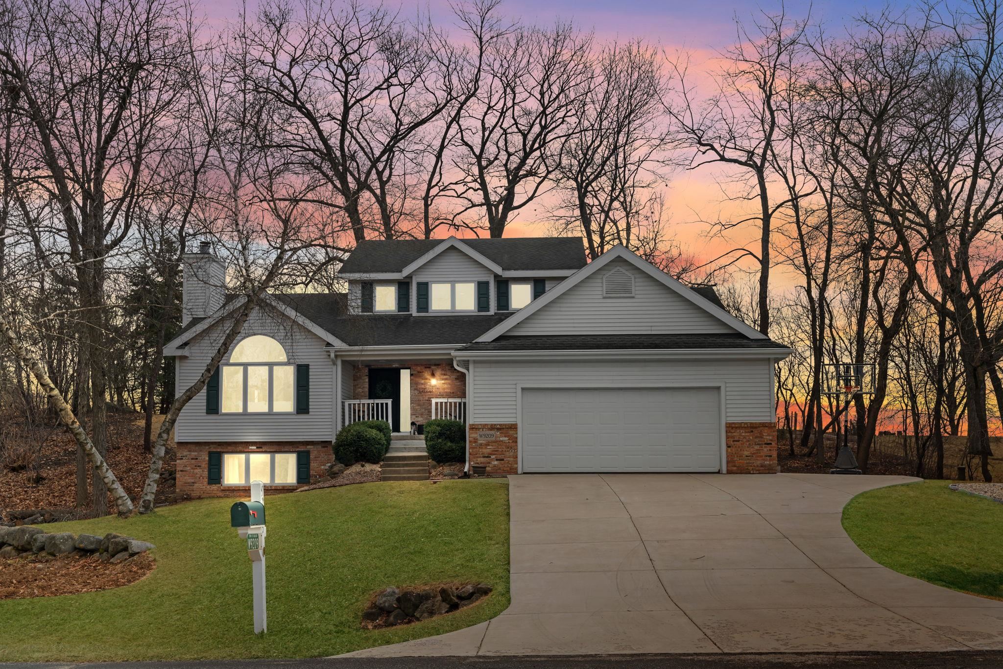 W9209 Forested Road